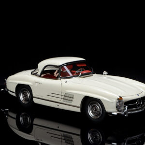 CMC Mercedes-Benz 300 SL white / red Limited Edition 1000 pcs. - 1/18