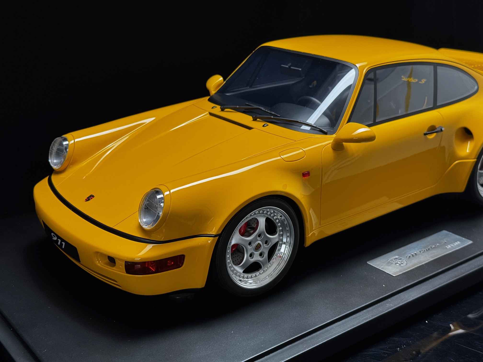 GT Spirit Porsche 911 964 Turbo S silber 1994 - 1/8 - Image 2