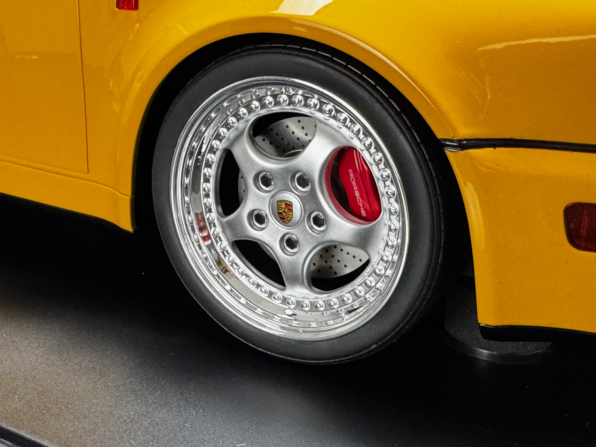GT Spirit Porsche 911 964 Turbo S silber 1994 - 1/8 - Image 7
