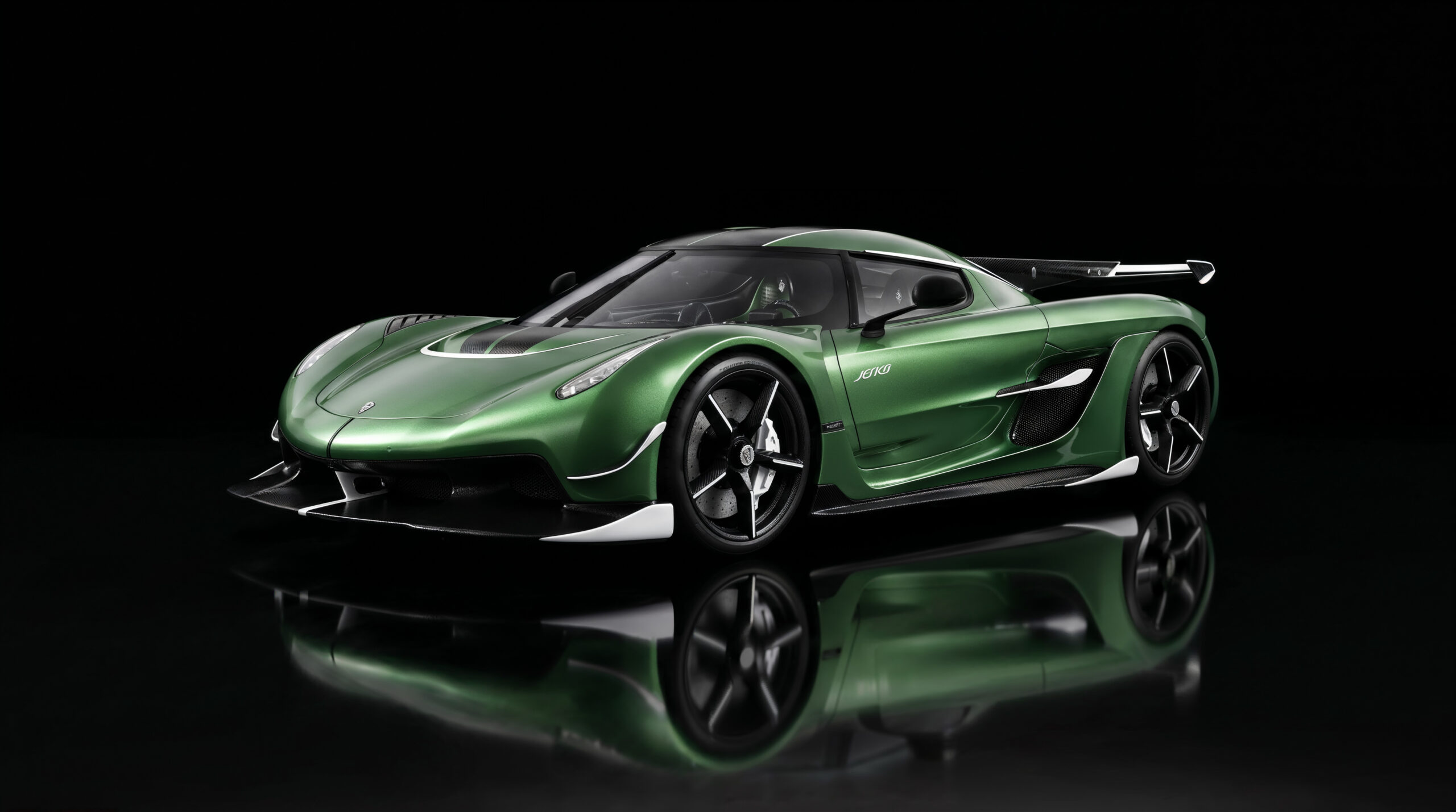 GT Spirit Koenigsegg Jesko vert 2019 - 1/8