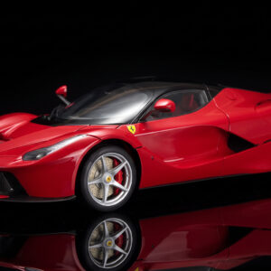 Agora Ferrari LaFerrari Kit de construction 1:8 - 1/8