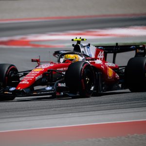 Amalgam Ferrari SF-26 2026 Barcelona Grand Prix - Lewis Hamilton - Rot | 1:8