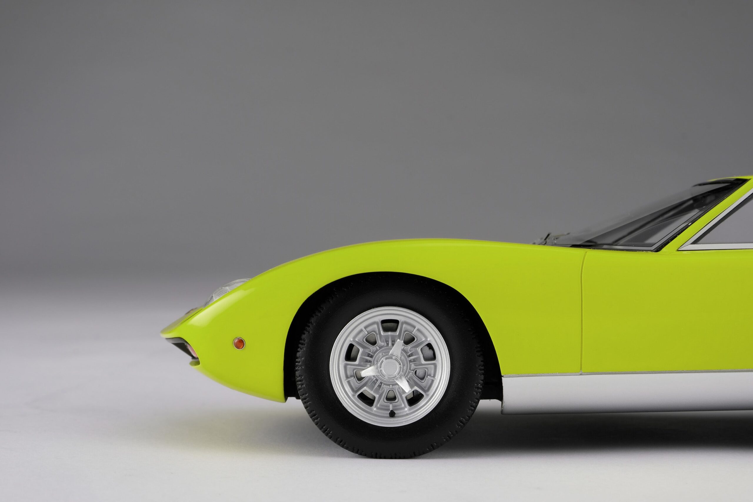 Amalgam Lamborghini Miura P400 SV | 1:18 - 画像41