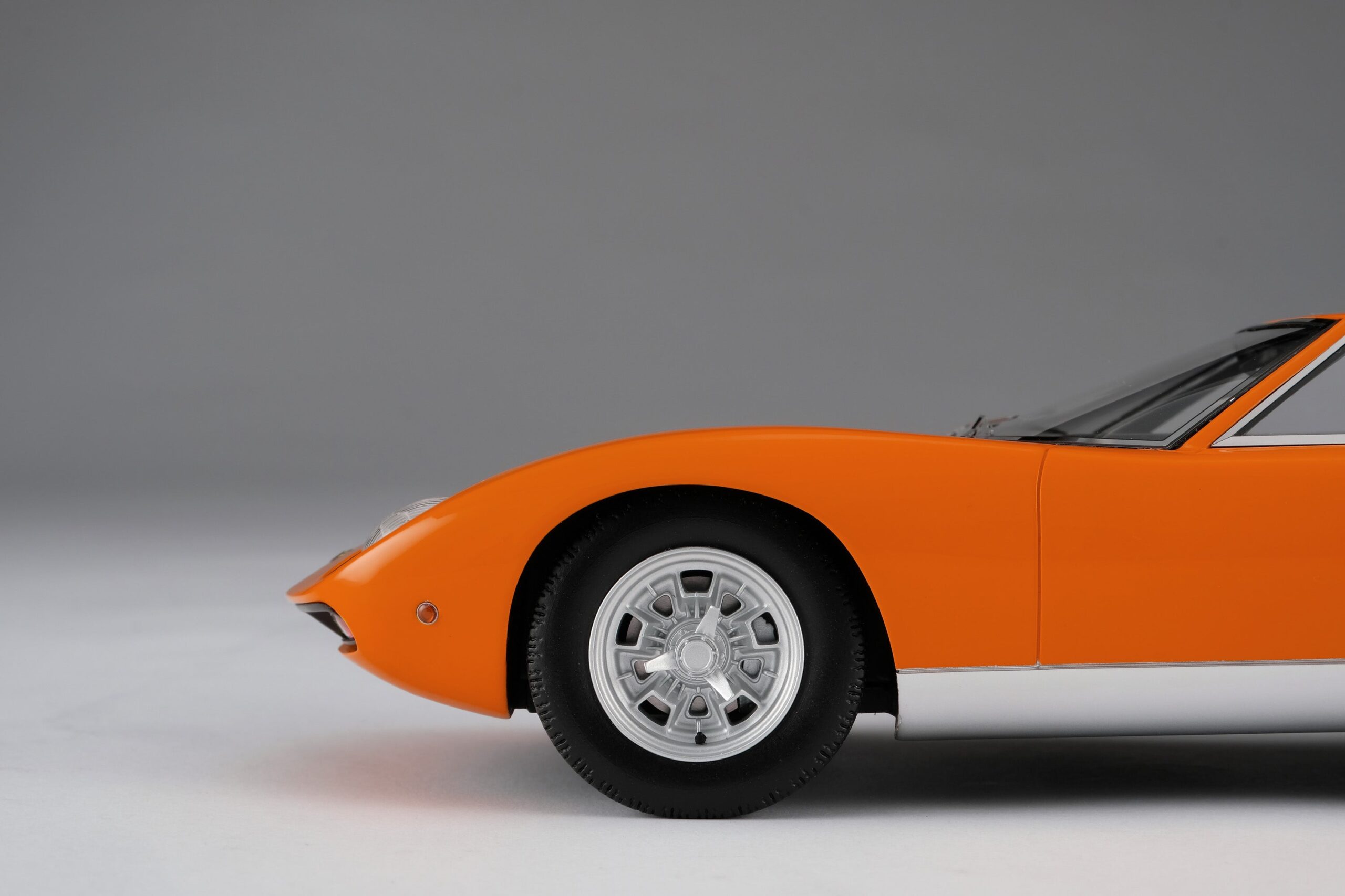 Amalgam Lamborghini Miura P400 SV | 1:18 - 画像26
