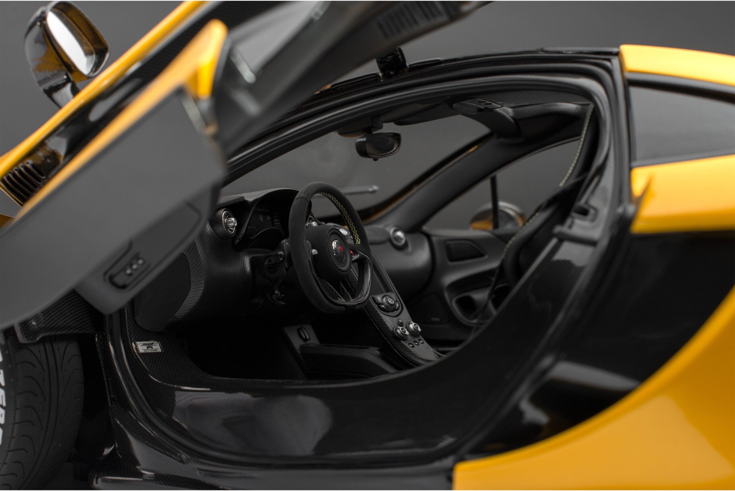 Amalgam McLaren P1 (2012) | 1:8 - Image 15