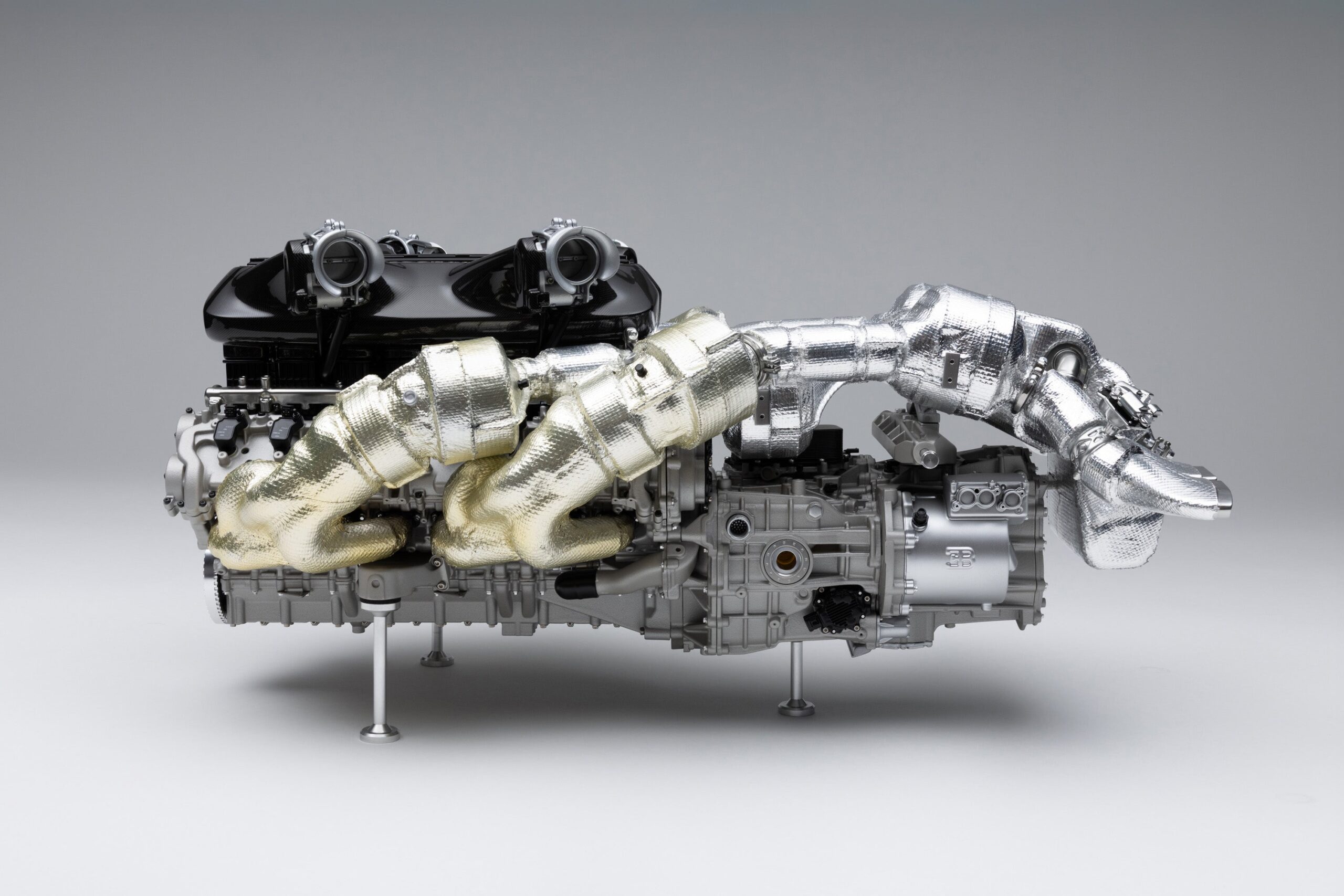 Amalgam Bugatti Tourbillon V16 Engine and Gearbox (2026) | 1:4 - Image 5