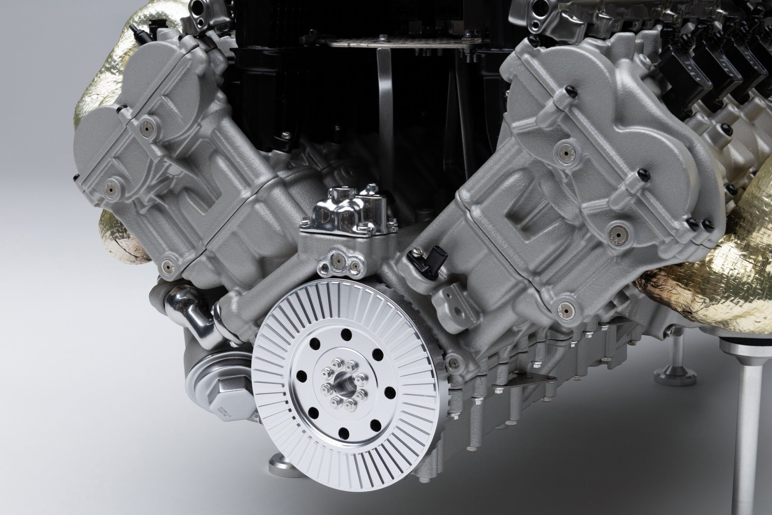 Amalgam Bugatti Tourbillon V16 Engine and Gearbox (2026) | 1:4 - Image 11