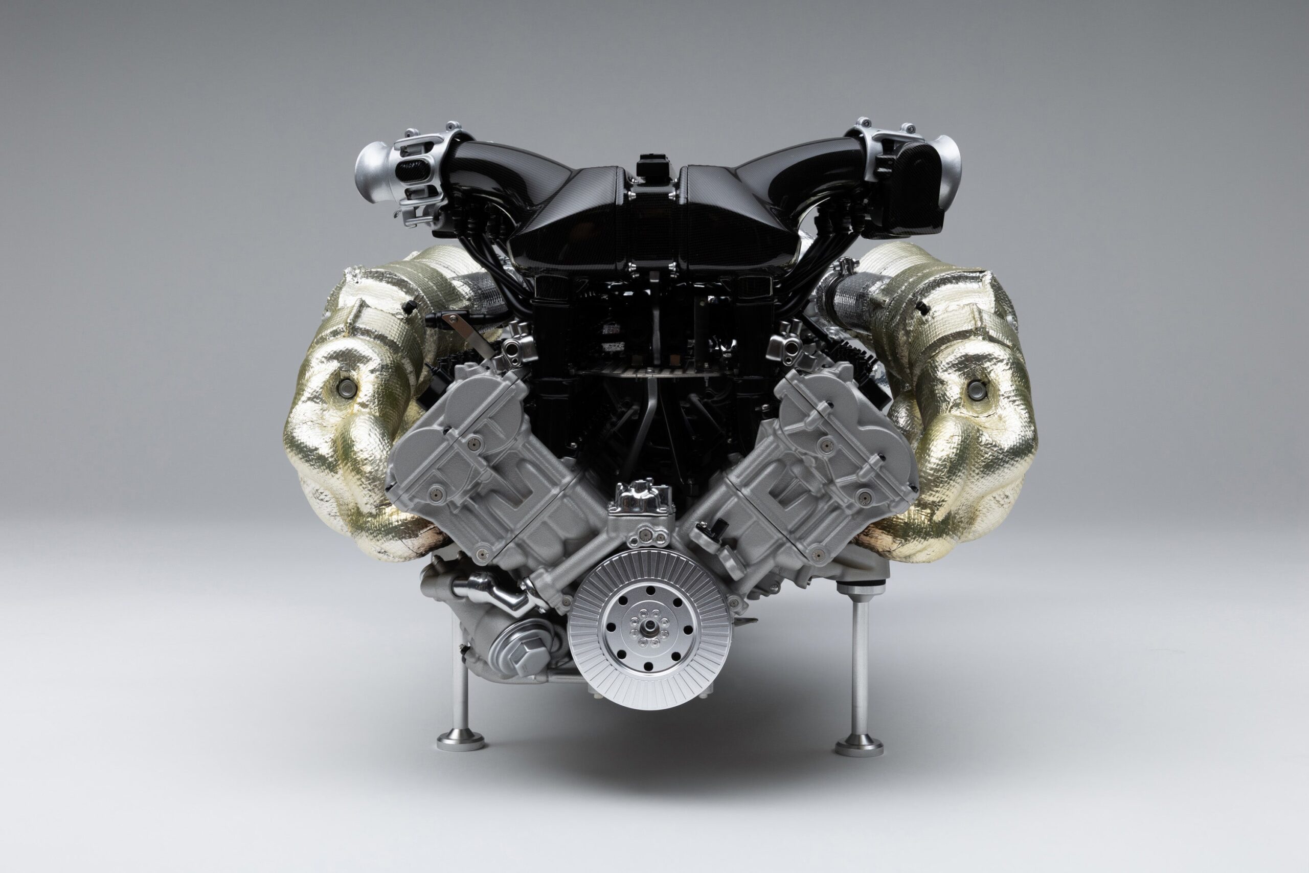 Amalgam Bugatti Tourbillon V16 Engine and Gearbox (2026) | 1:4 - Image 12