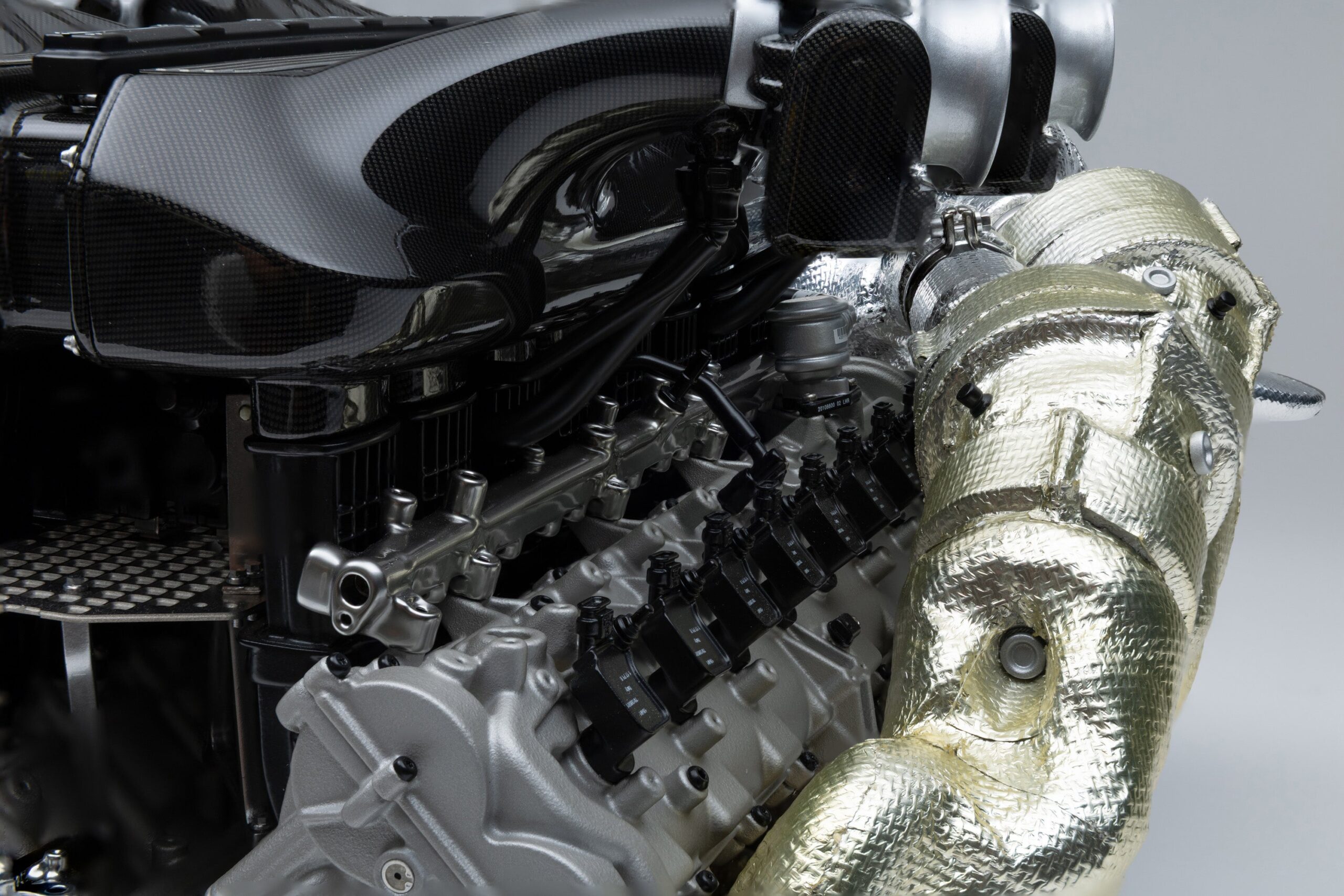 Amalgam Bugatti Tourbillon V16 Engine and Gearbox (2026) | 1:4 - Image 13