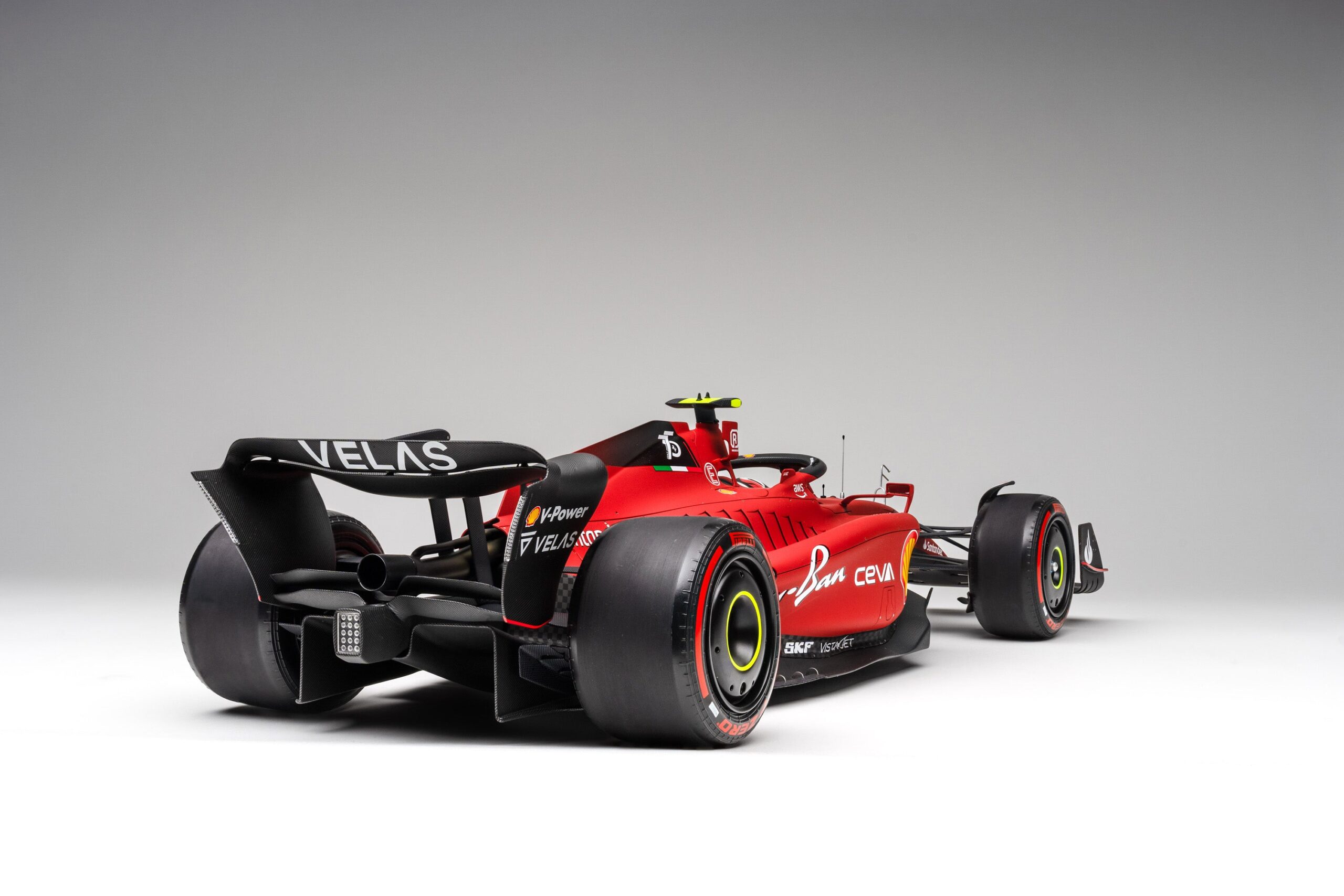 Amalgam Ferrari F1-75 2022 Bahrain Grand Prix - Dunkelrot | 1:8 - 画像12