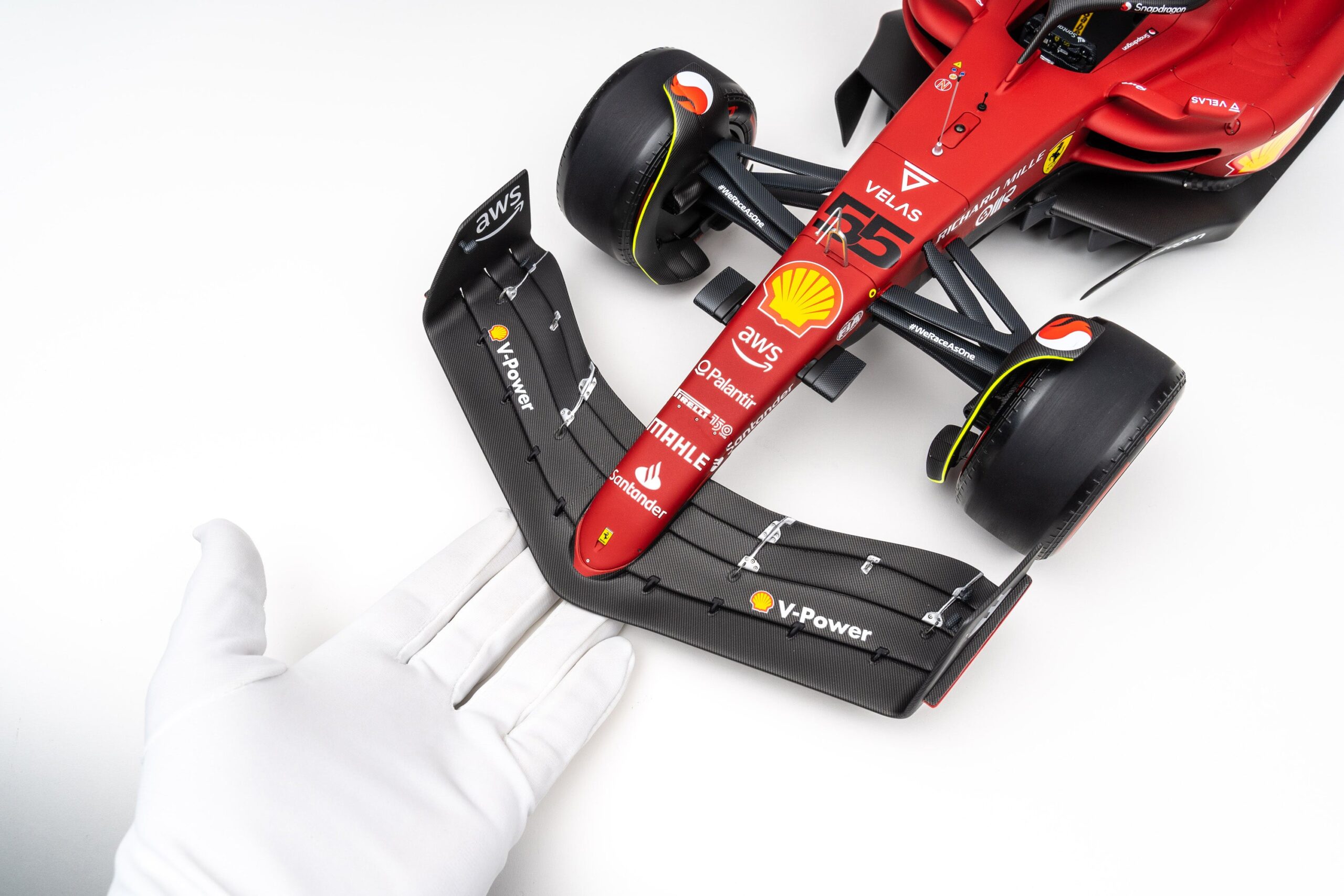 Amalgam Ferrari F1-75 2022 Bahrain Grand Prix - Dunkelrot | 1:8 - 画像3