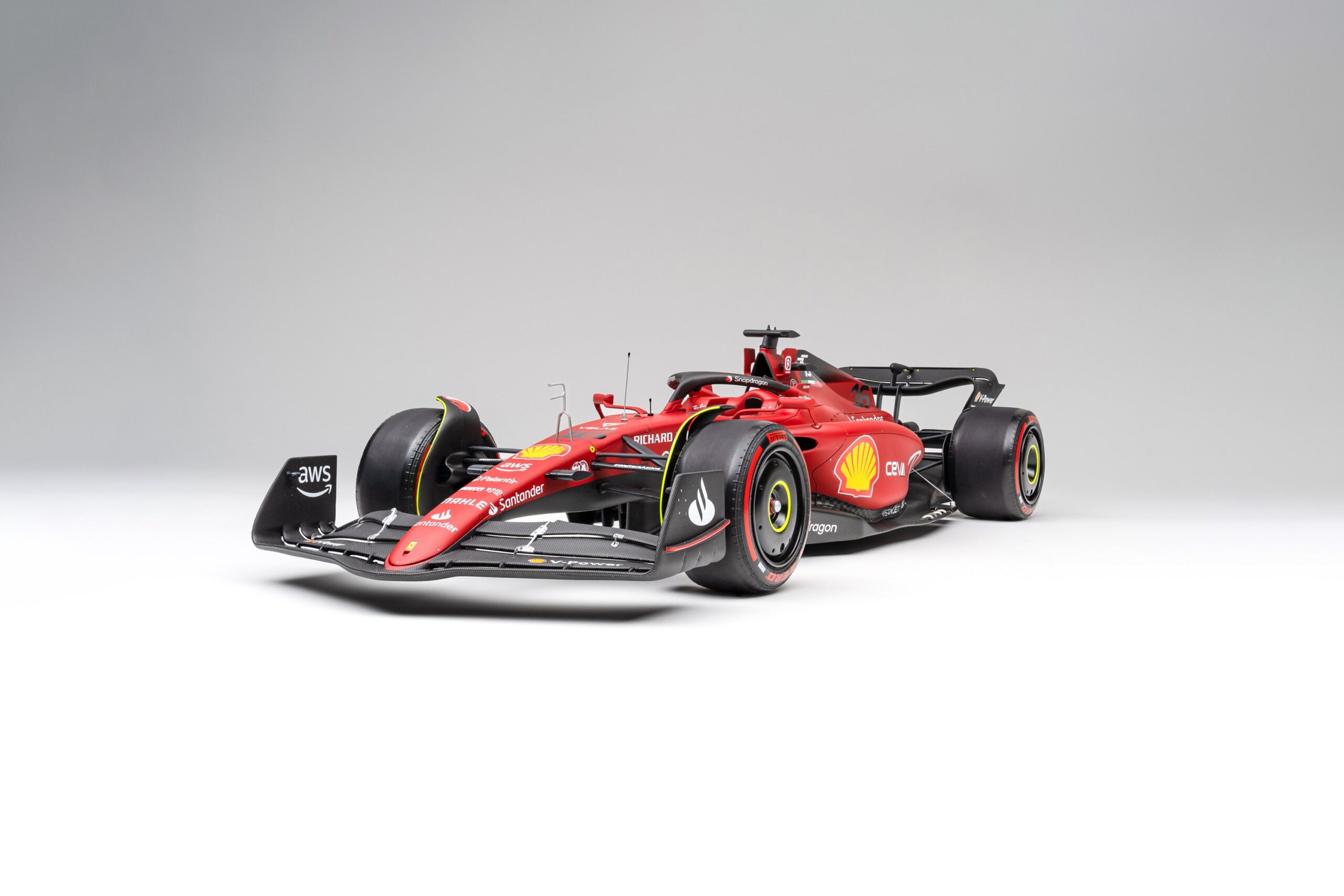 Amalgam Ferrari F1-75 2022 Bahrain Grand Prix - Dunkelrot | 1:8 - 画像14