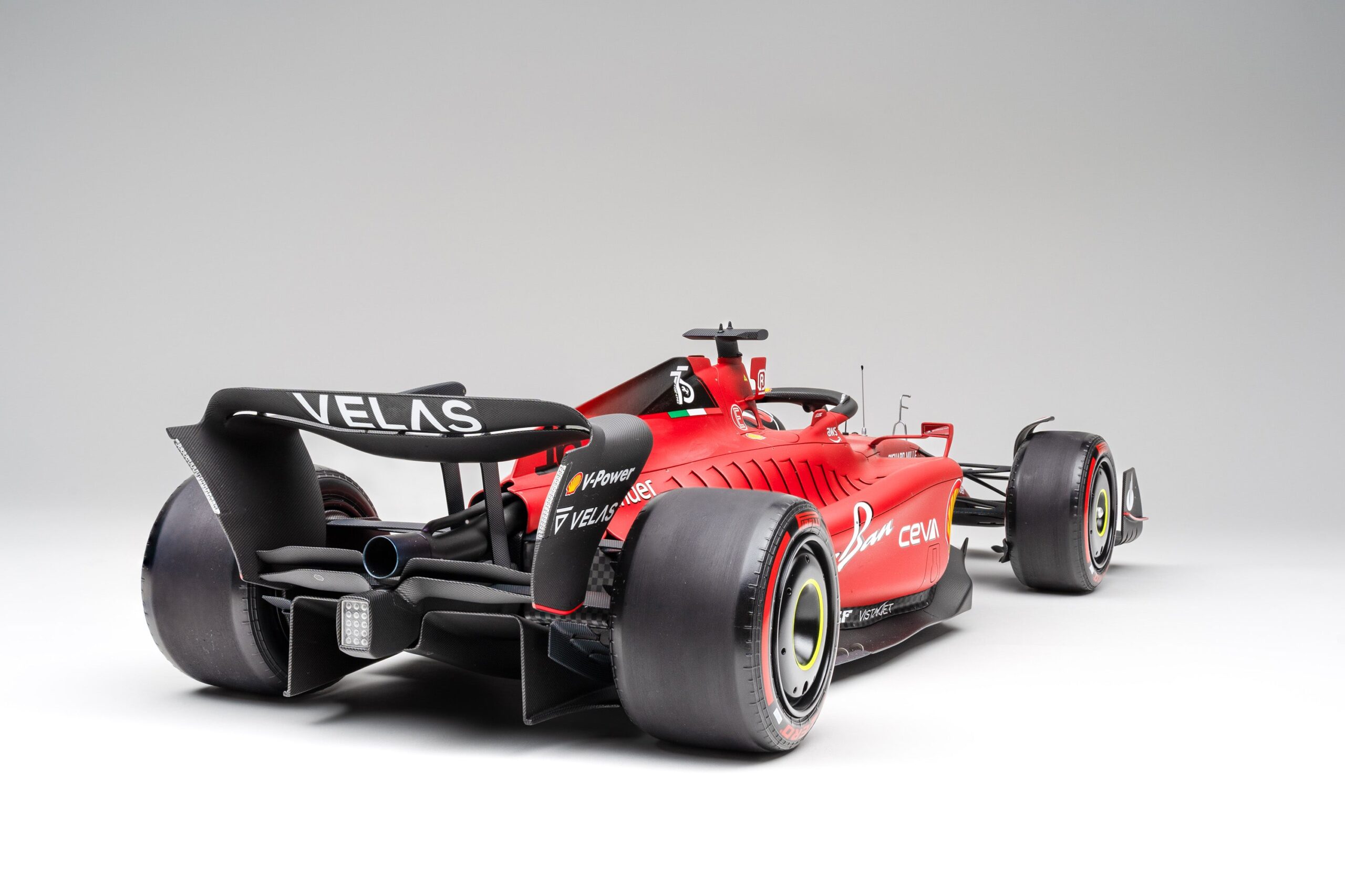 Amalgam Ferrari F1-75 2022 Bahrain Grand Prix - Dunkelrot | 1:8 - 画像22