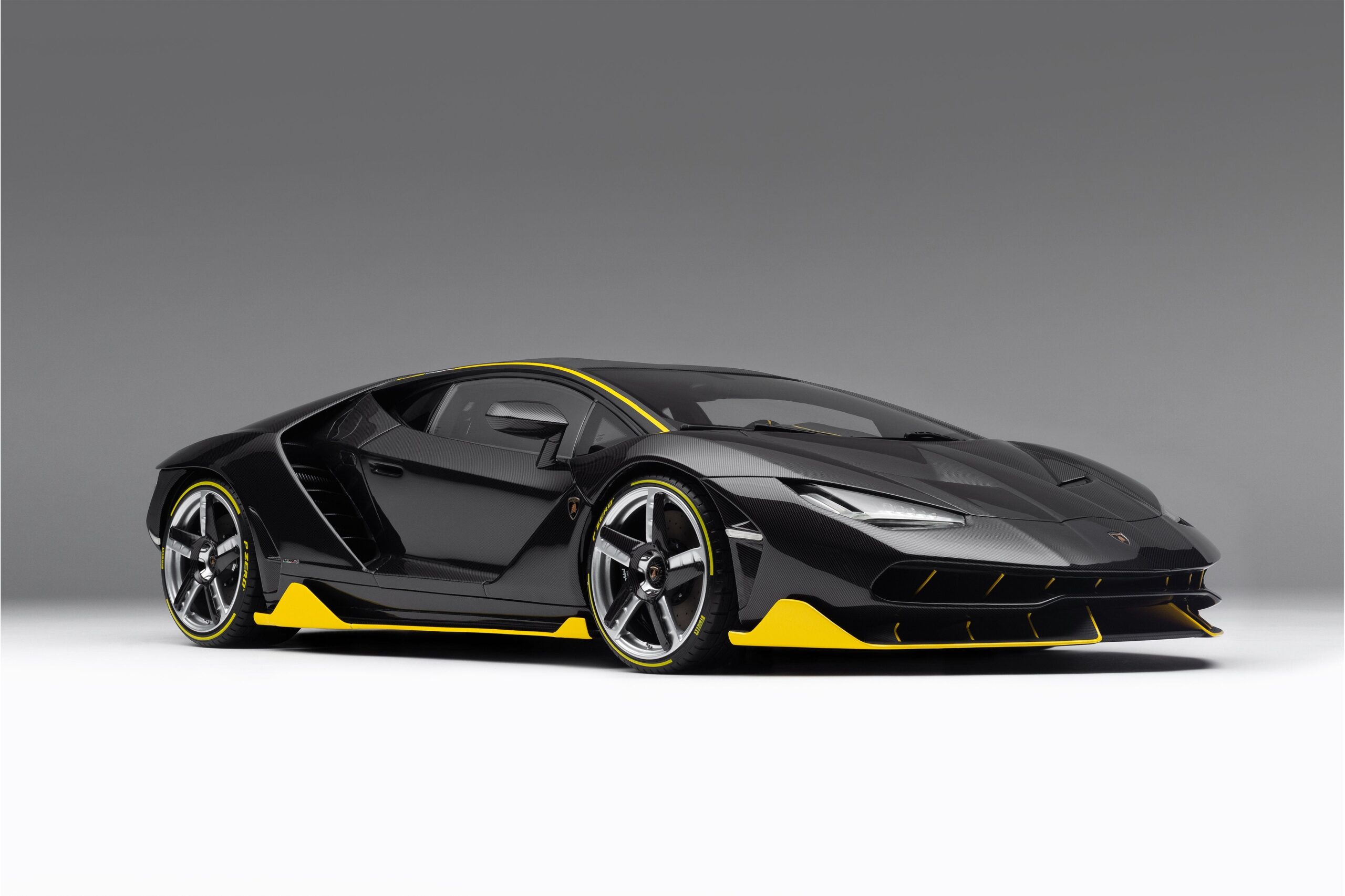 Amalgam Lamborghini Centenario Genfer Auto-Salon 2016 - Silber | 1:8 - Imagen 4