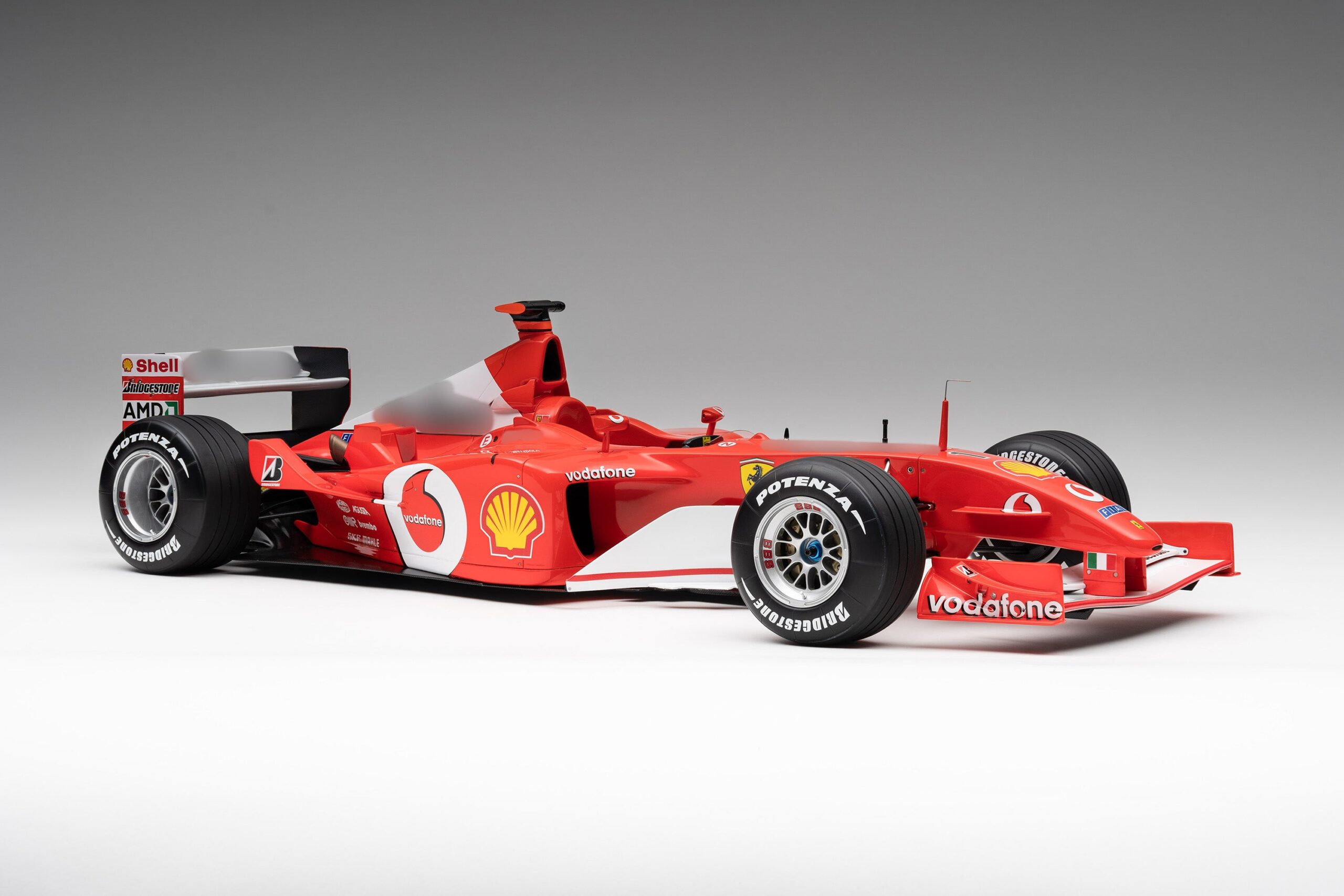 アマルガム フェラーリ F2002 2002年カナダGP - レッド | 1:8