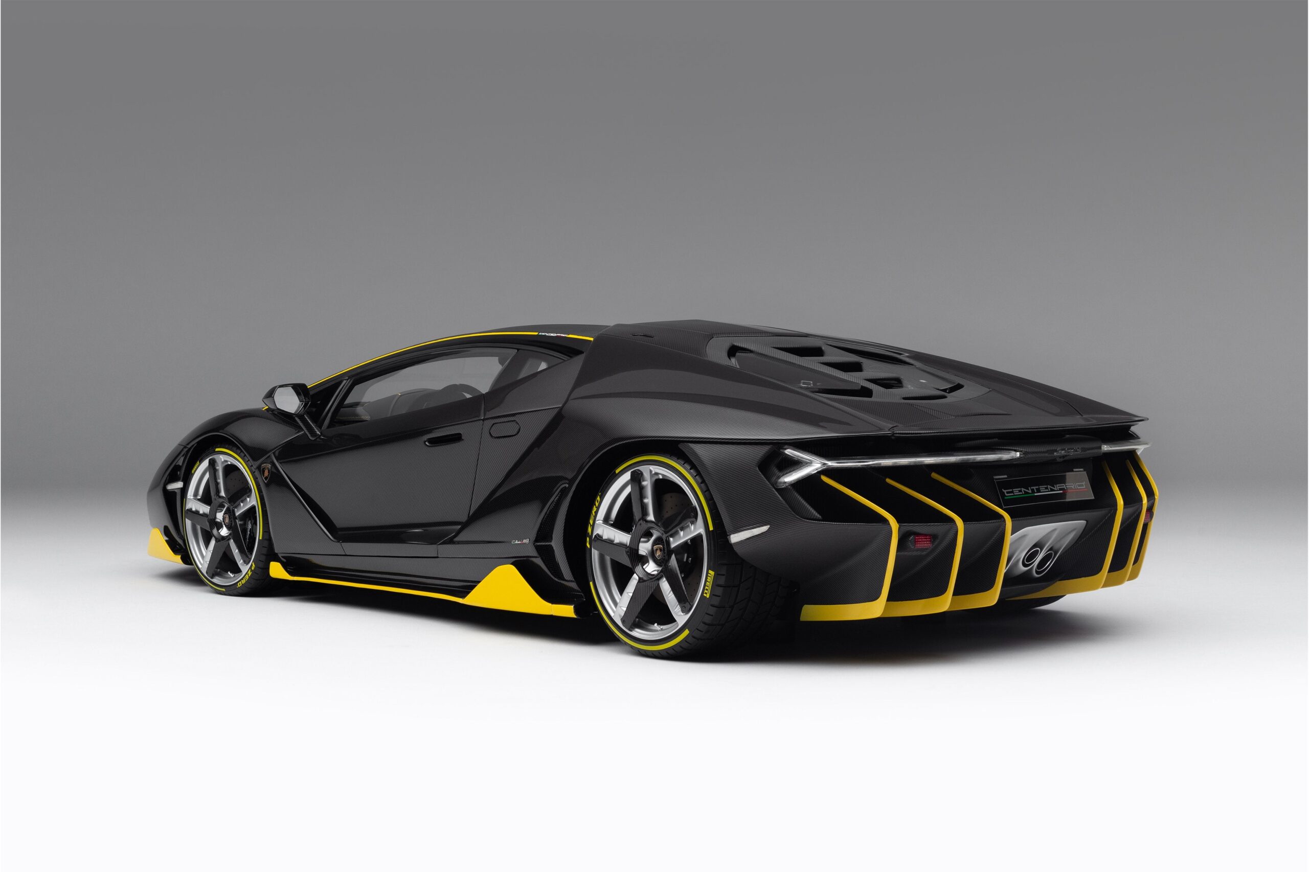 Amalgam Lamborghini Centenario Genfer Auto-Salon 2016 - Silber | 1:8 - Imagen 7