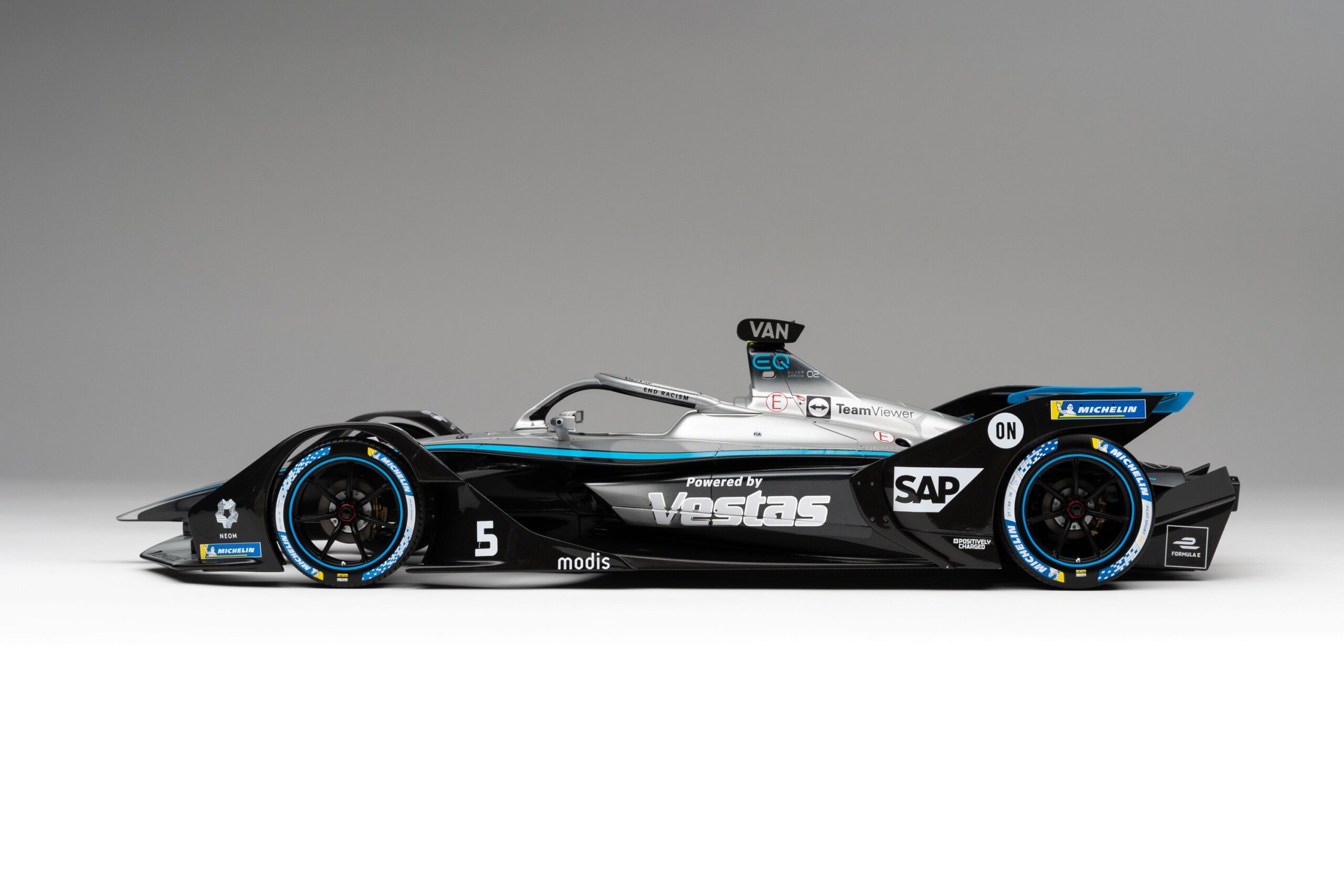 Amalgam Mercedes-Benz EQ Silver Arrow 02 Gen2 Season 7 (2020-21) - Silber | 1:8 - Image 19