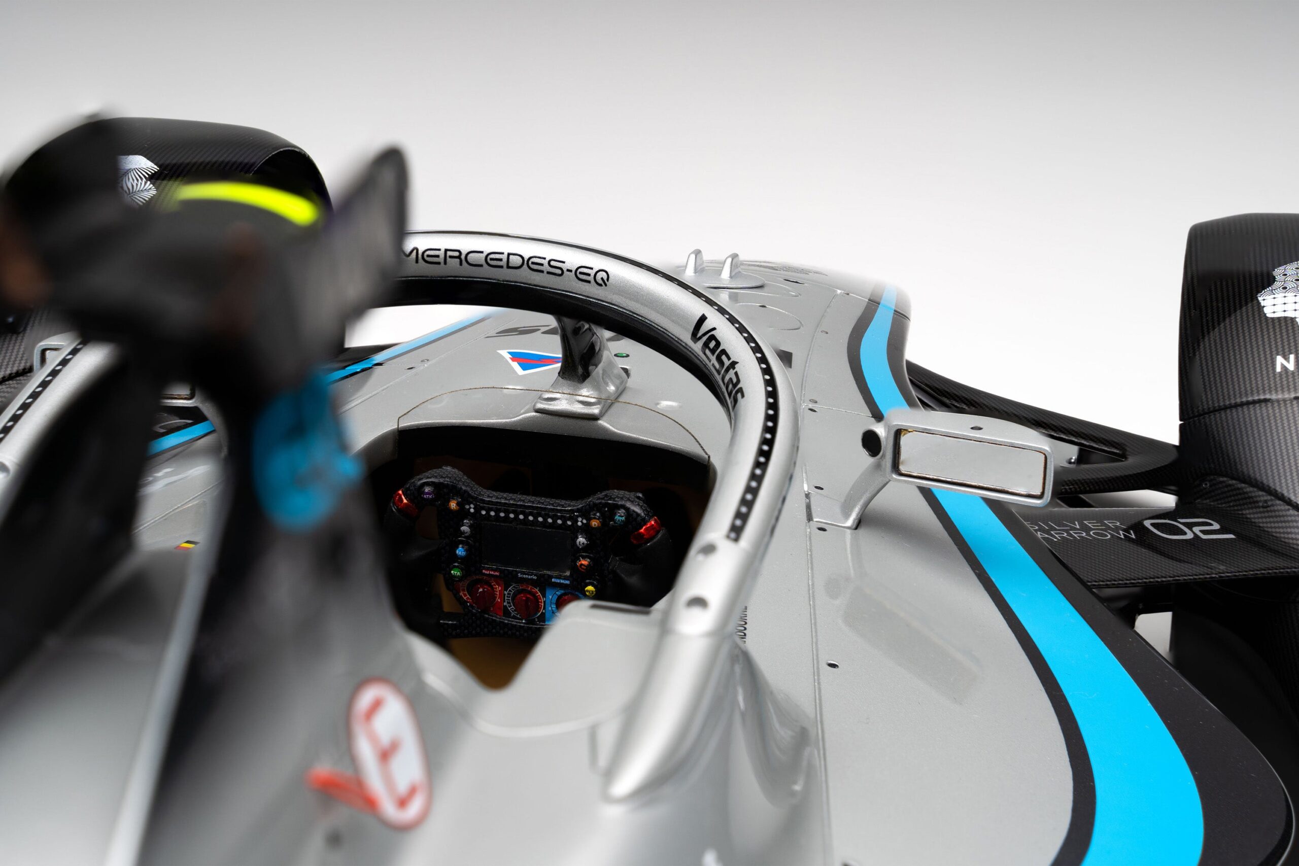 Amalgam Mercedes-Benz EQ Silver Arrow 02 Gen2 Season 7 (2020-21) - Silber | 1:8 - Image 21