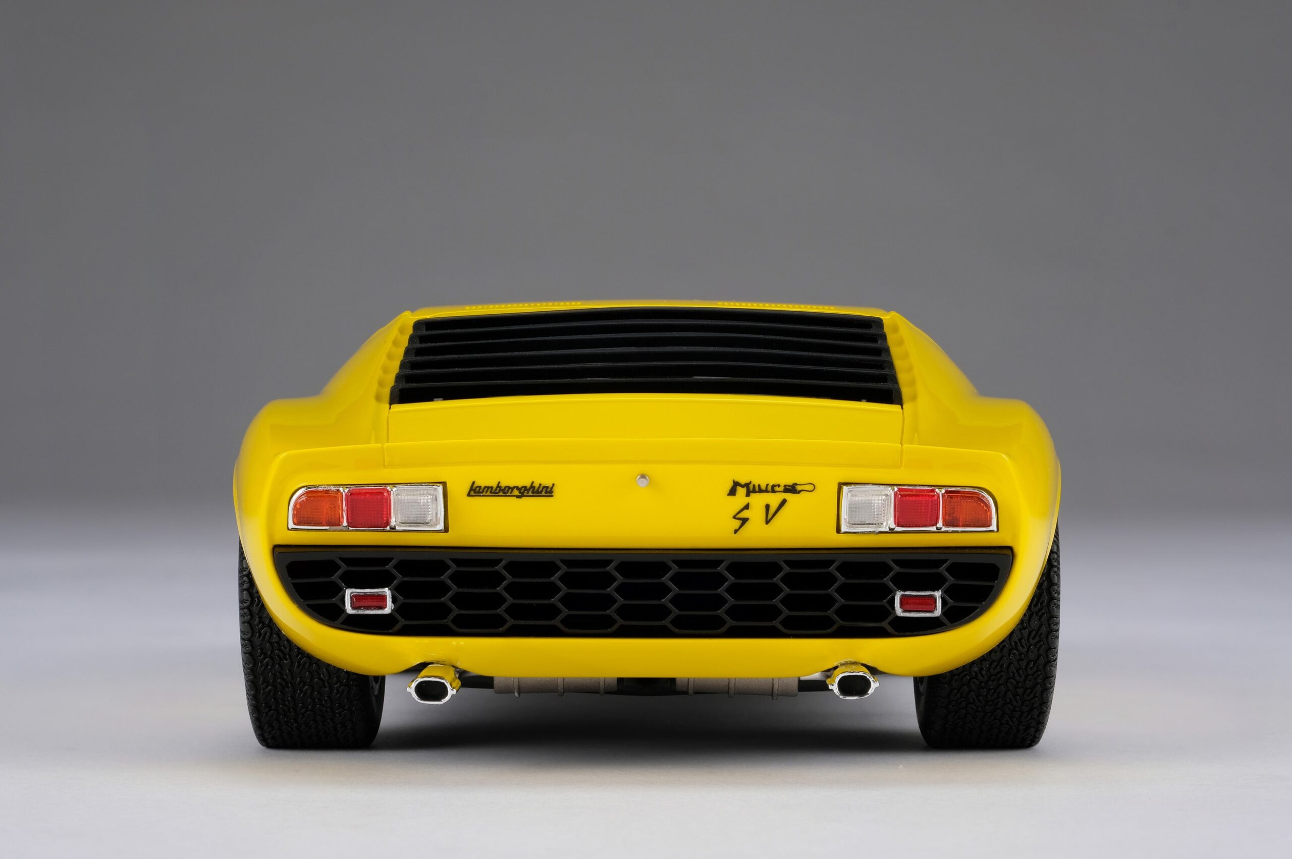 Amalgam Lamborghini Miura P400 SV | 1:18 - 画像7