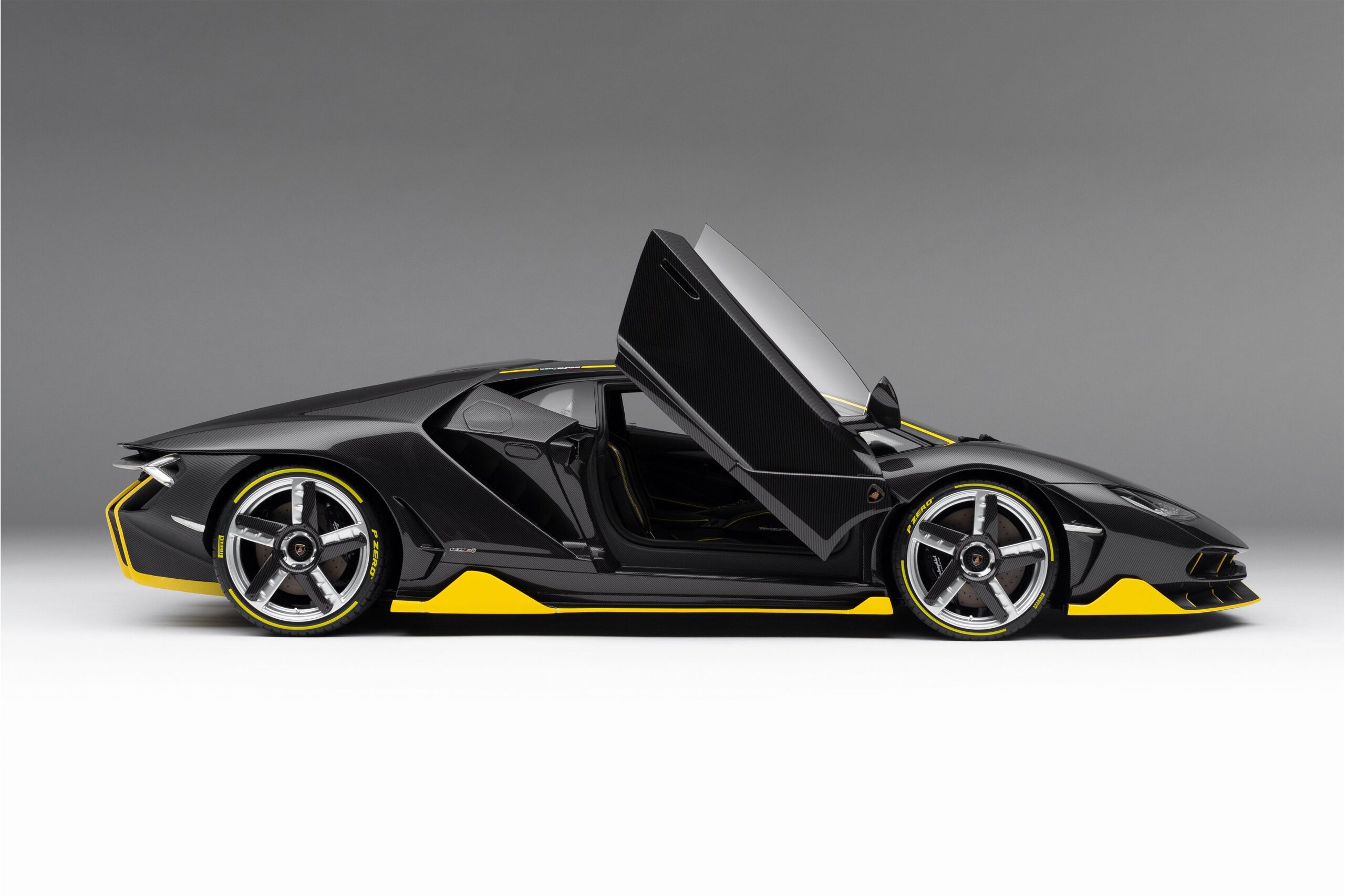 Amalgam Lamborghini Centenario Genfer Auto-Salon 2016 - Silber | 1:8 - Imagen 10