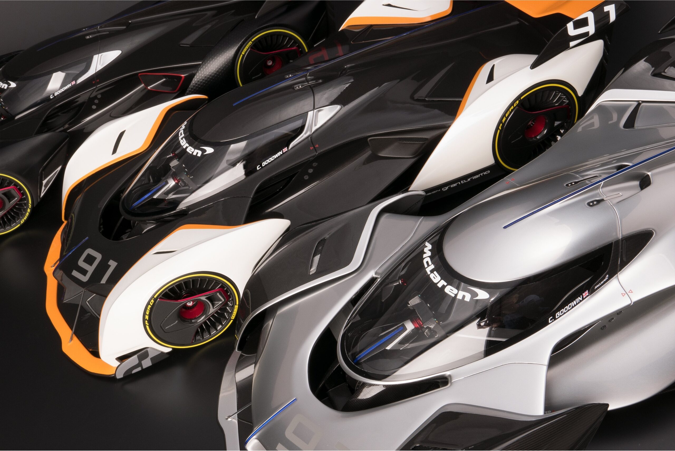 Amalgam McLaren Ultimate Vision Gran Turismo (2017) Signed Edition - Mehrfarbig | 1:8 - Image 9