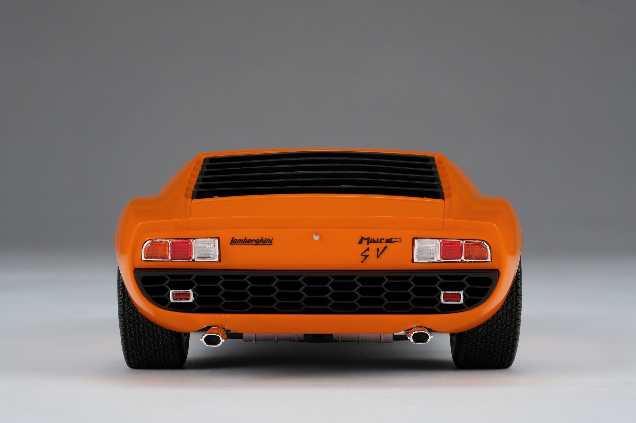 Amalgam Lamborghini Miura P400 SV | 1:18 - 画像22