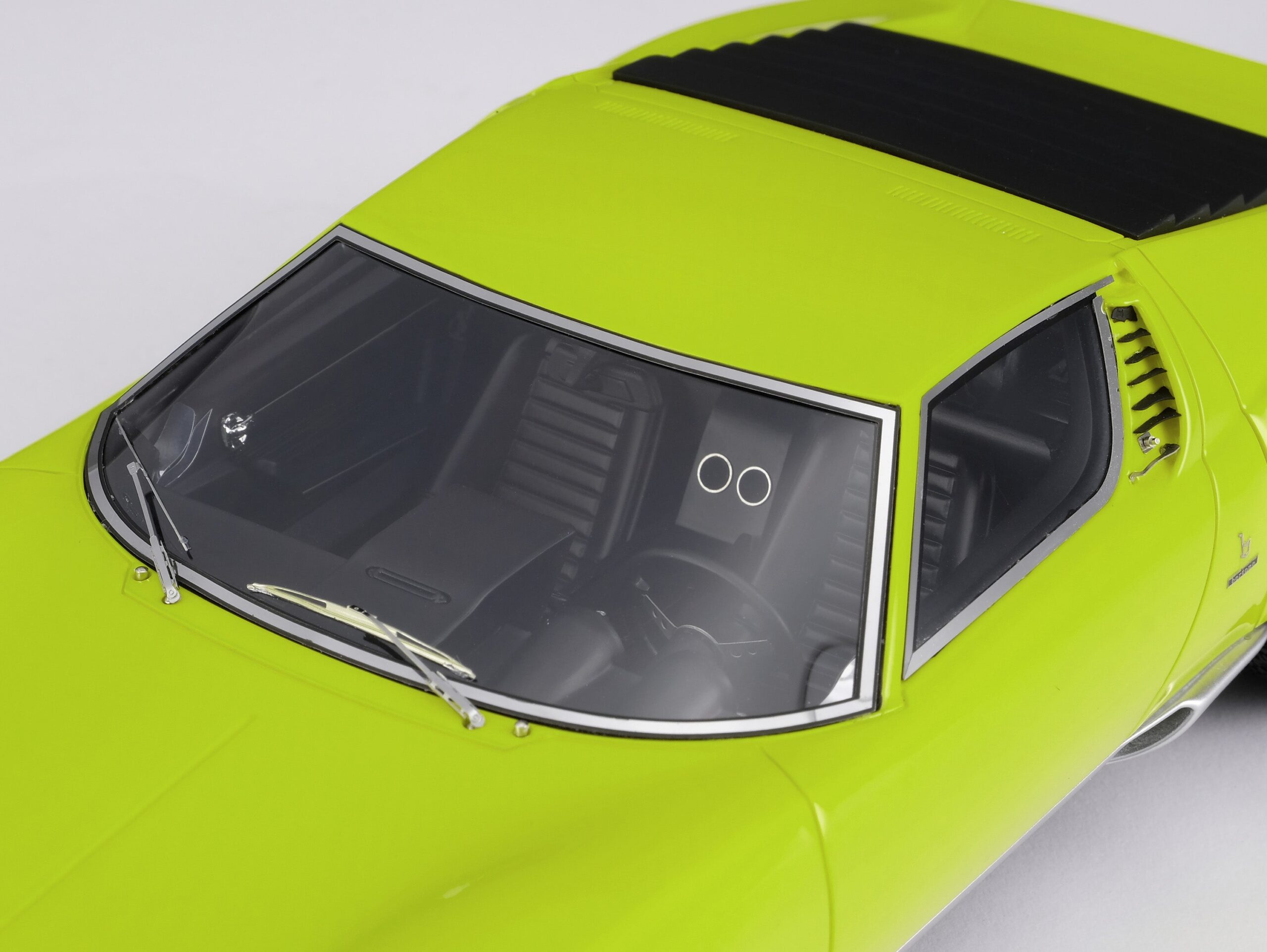 Amalgam Lamborghini Miura P400 SV | 1:18 - 画像38