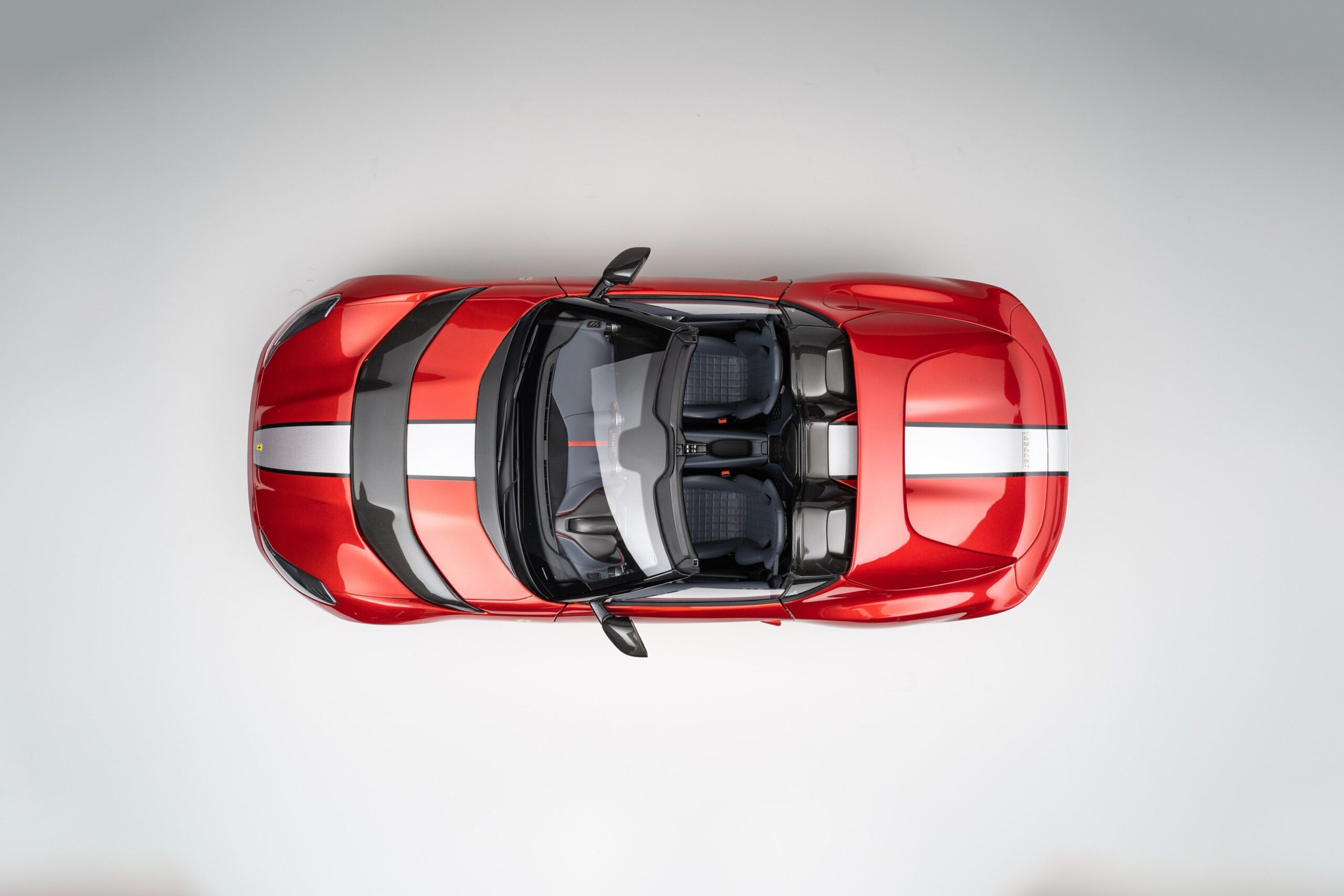 Amalgam Ferrari 812 Competizione A (2021) - Rot | 1:8 - 画像23