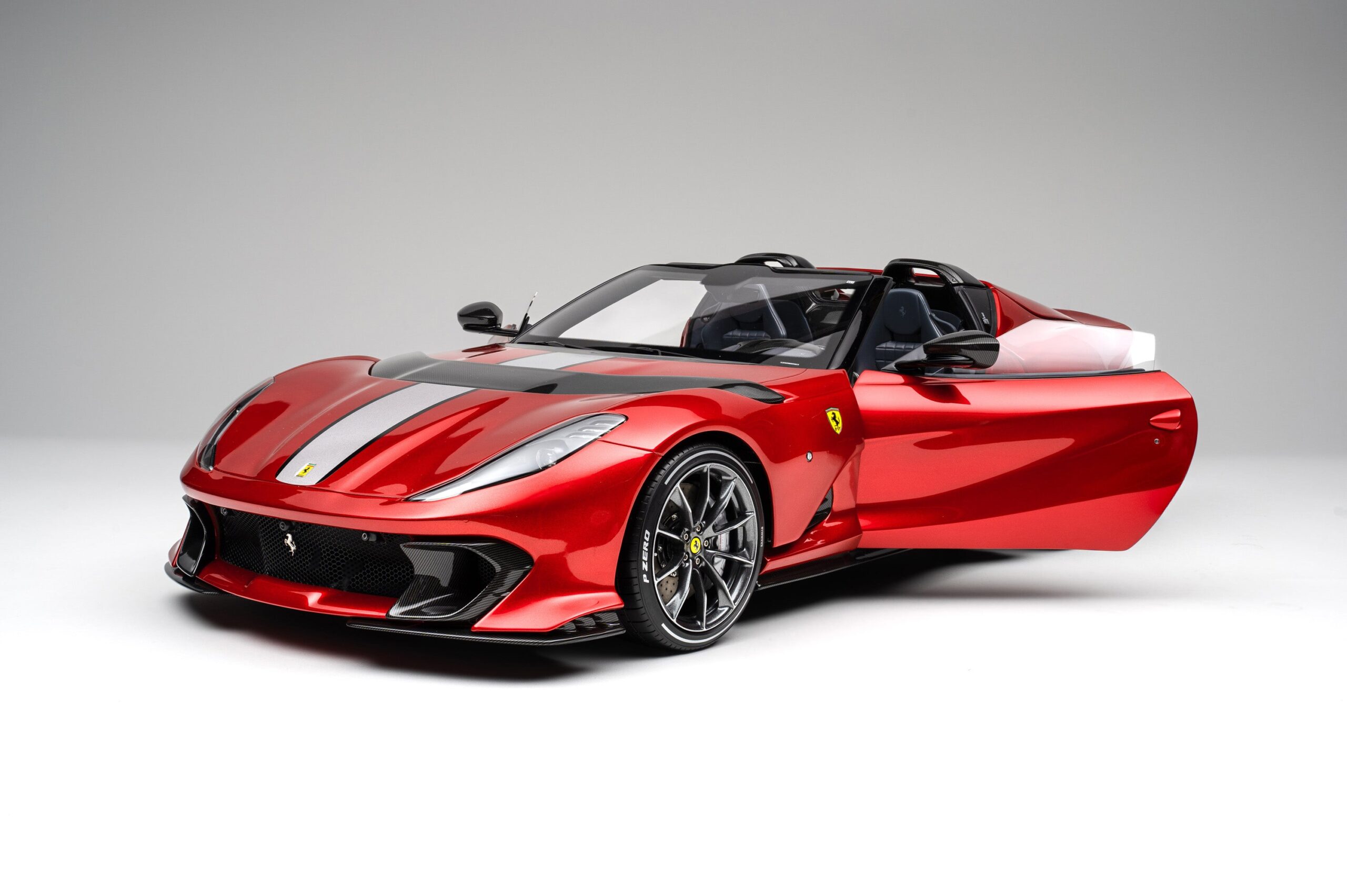 Amalgam Ferrari 812 Competizione A (2021) - Rot | 1:8 - 画像6