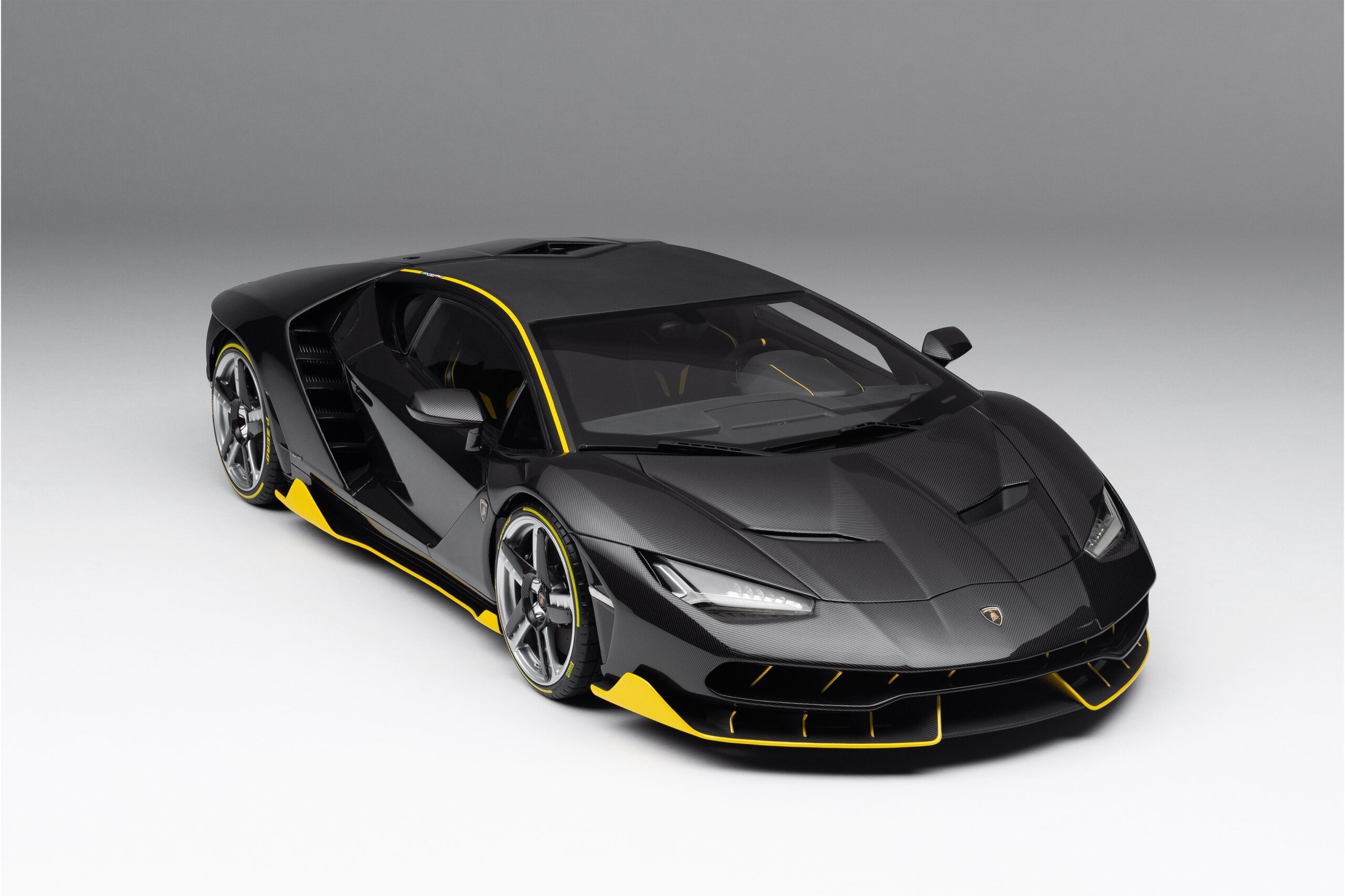 Amalgam Lamborghini Centenario Genfer Auto-Salon 2016 - Silber | 1:8 - Imagen 15