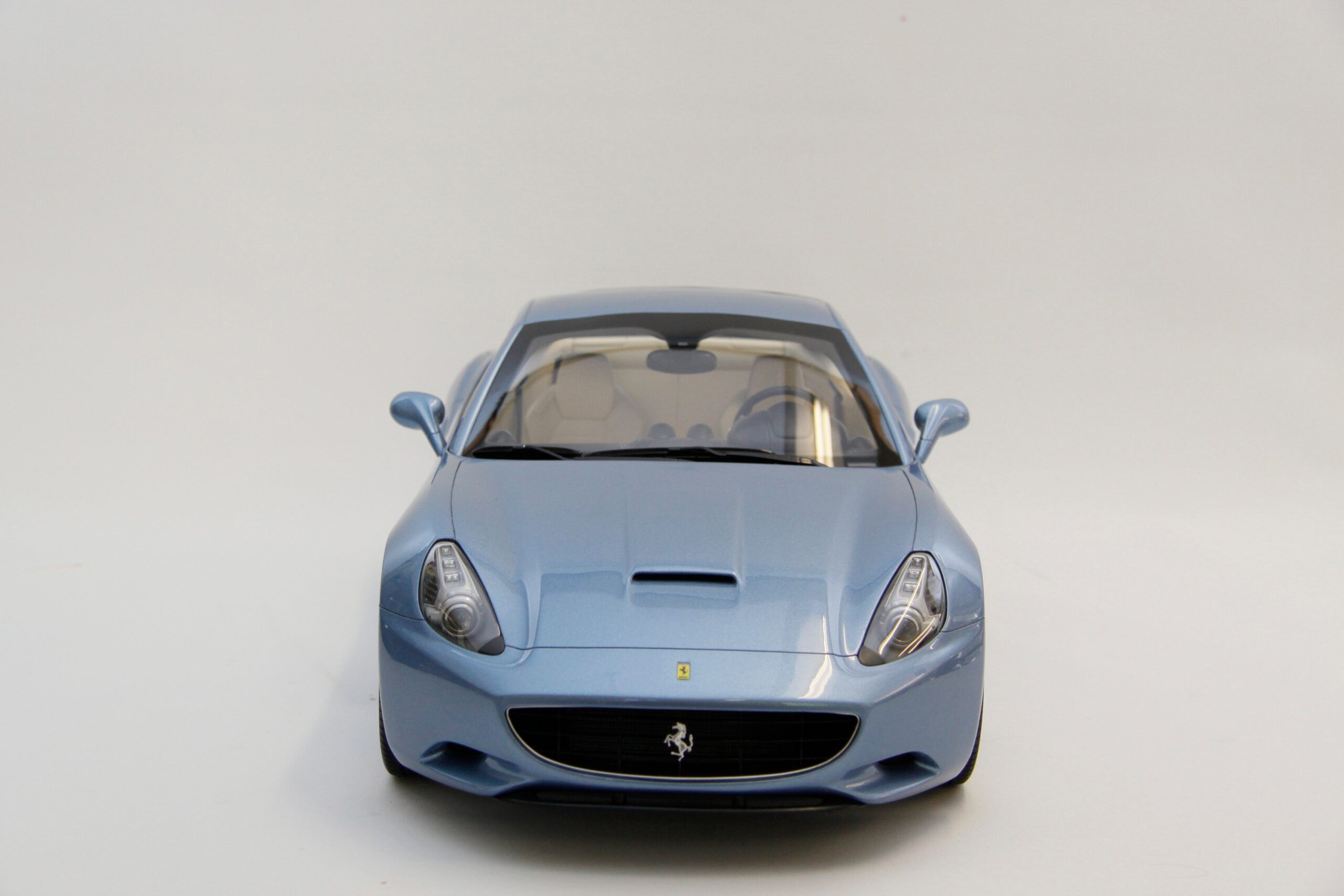 Amalgam Ferrari California (2008) - Rot, Blau | 1:8 - Image 18