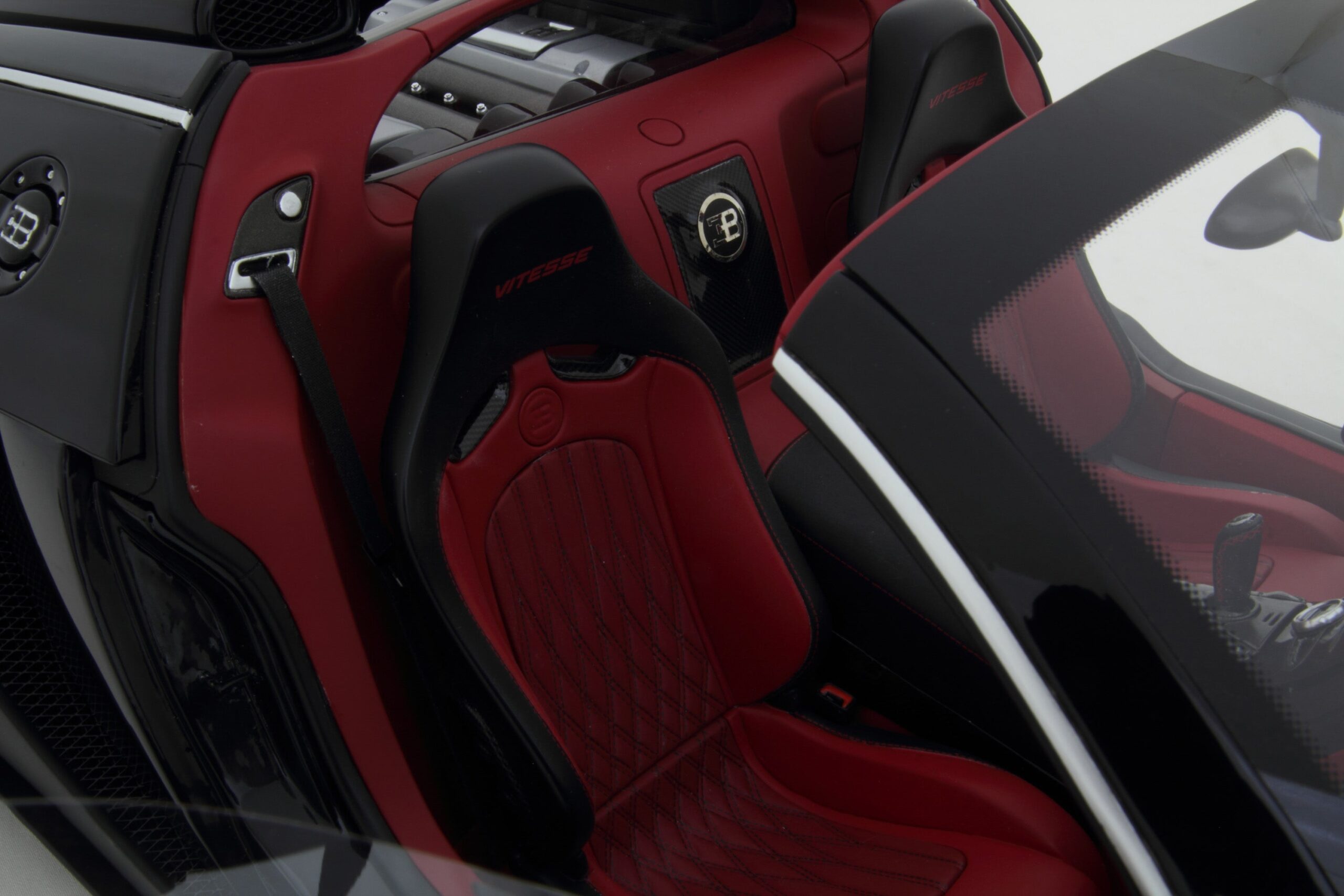 Amalgam Bugatti Veyron Tailor Made | 1:8 - 画像6