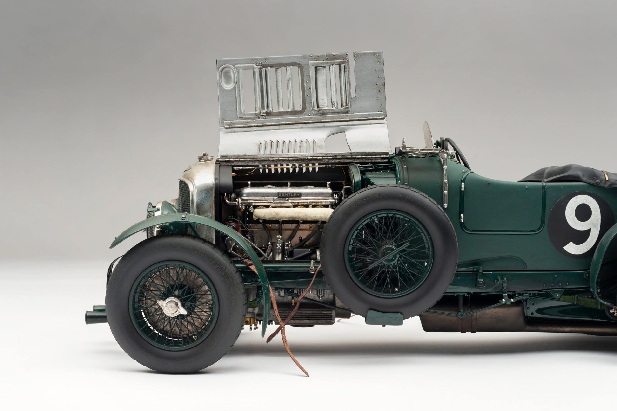 Amalgam Bentley Blower 1930 Le Mans Birkin & Chassagne Race Weathered - Grün | 1:8 - 画像6
