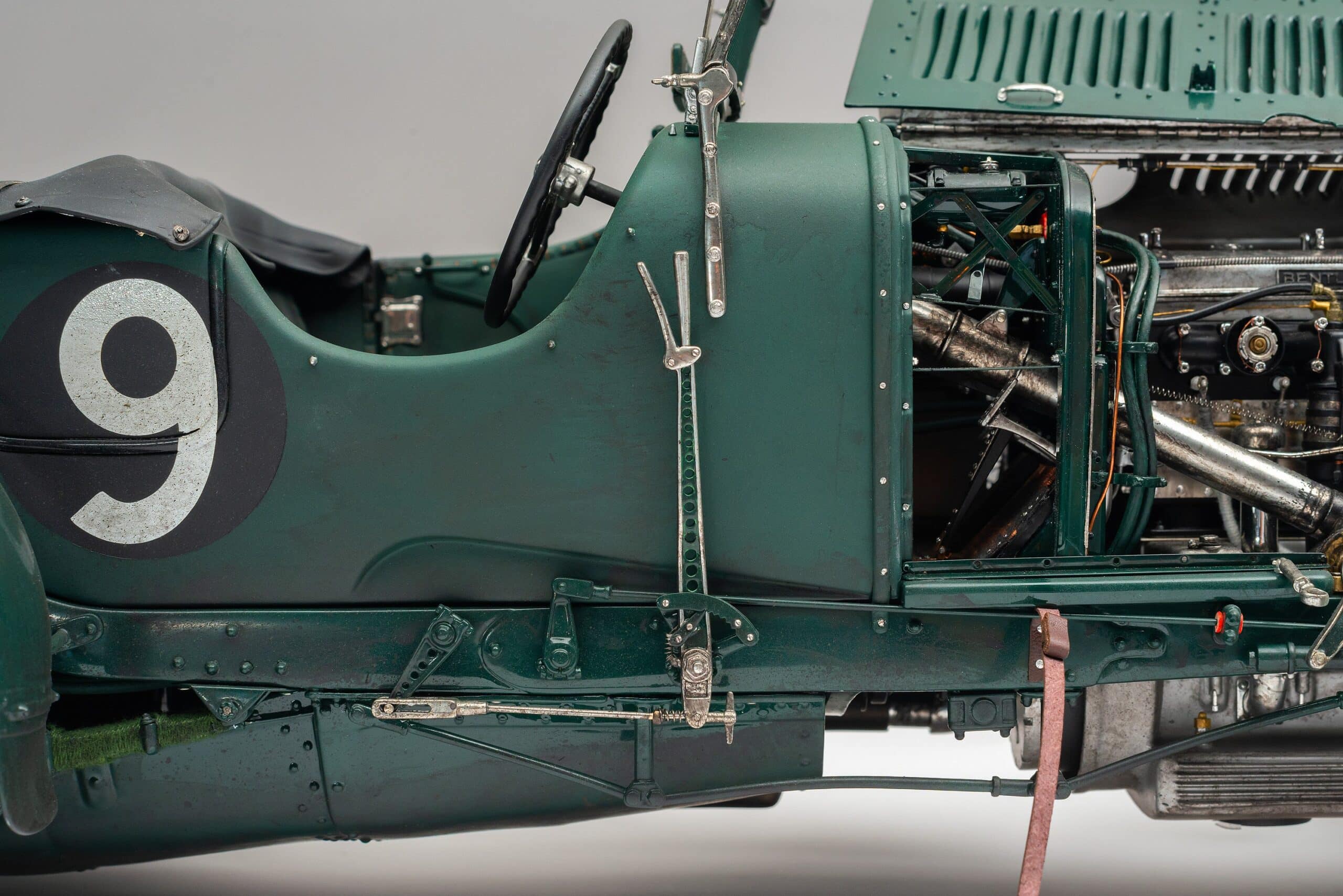 Amalgam Bentley Blower 1930 Le Mans Birkin & Chassagne Race Weathered - Grün | 1:8 - 画像18