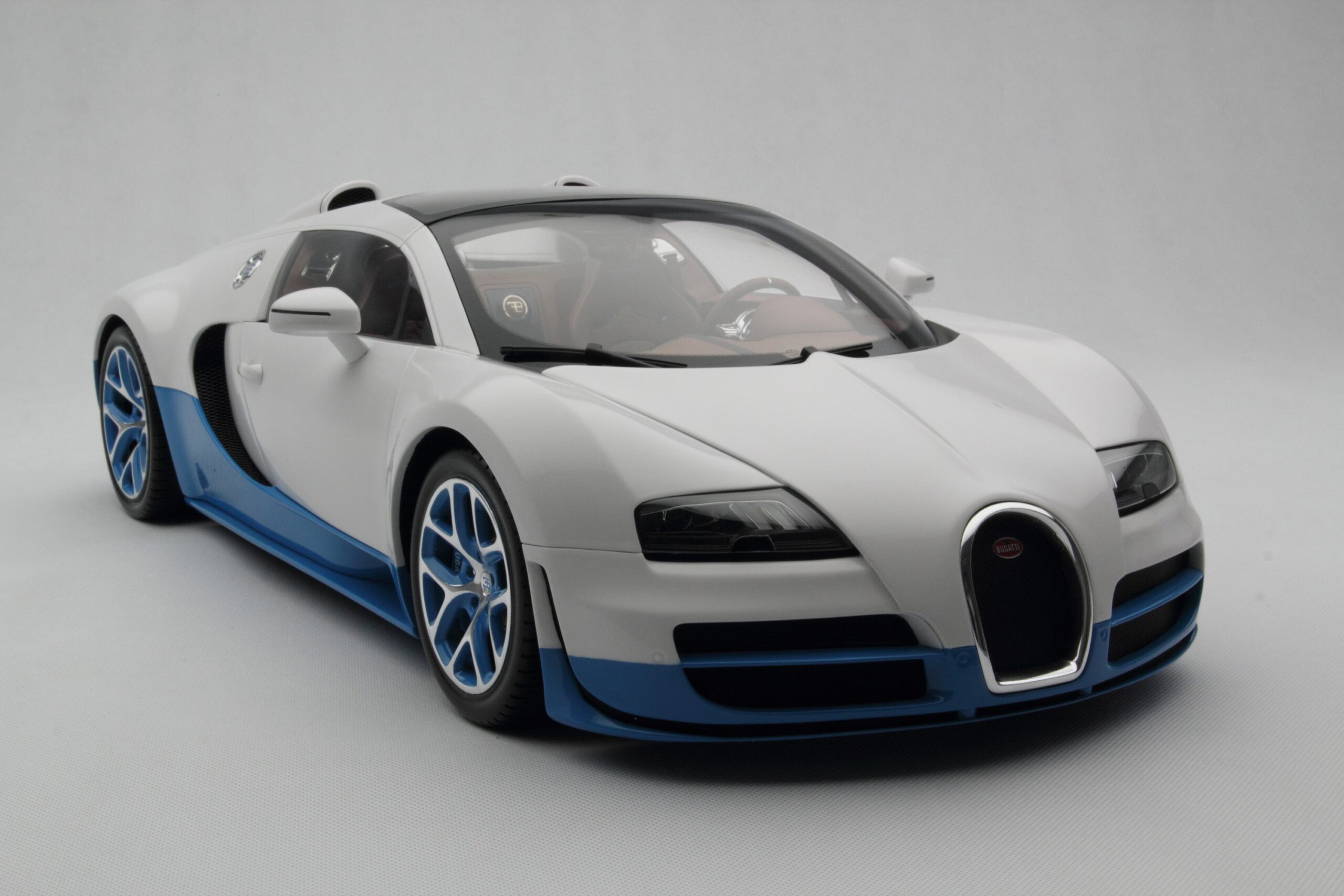 Amalgam Bugatti Veyron Tailor Made | 1:8 - 画像7