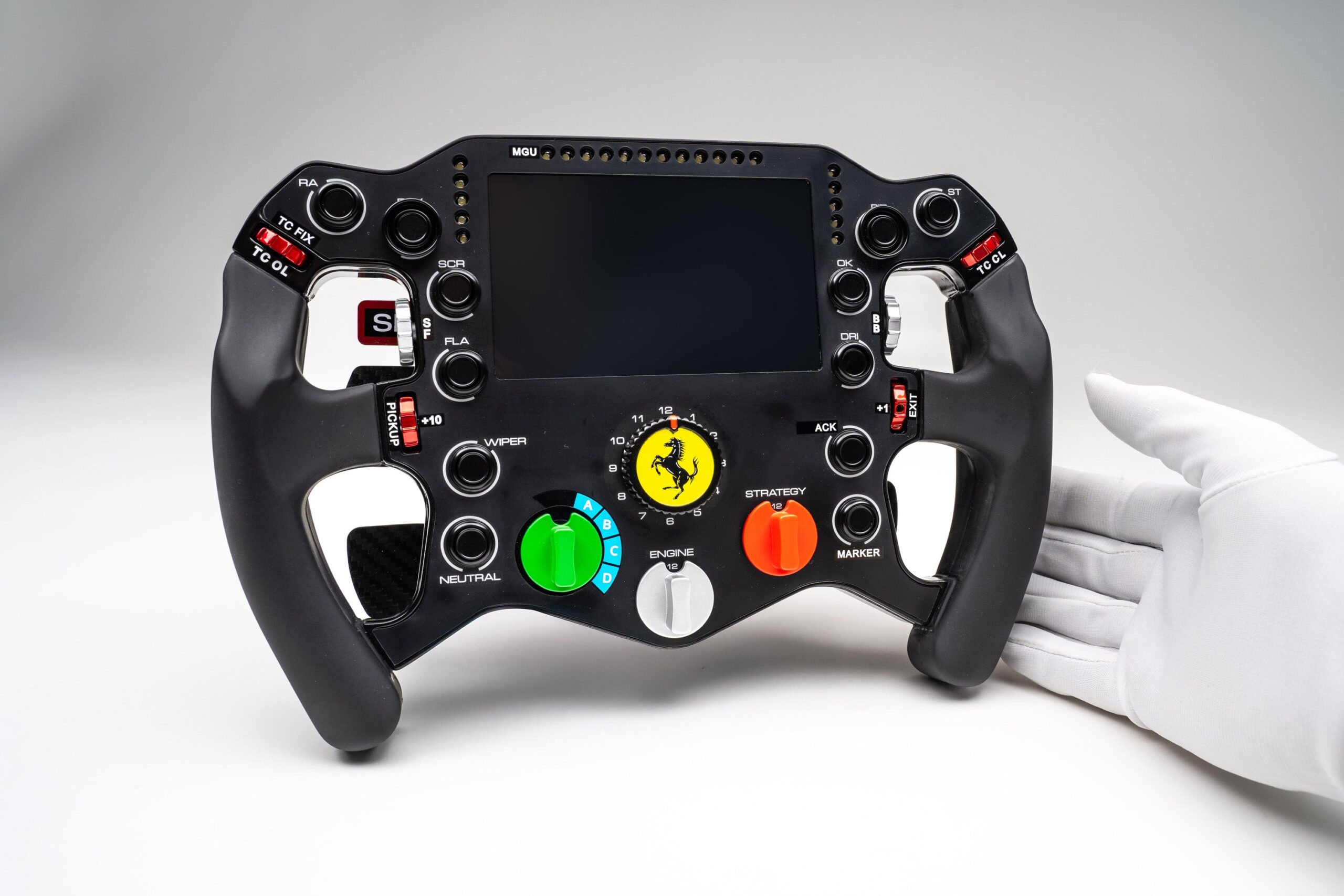 Amalgam Ferrari 499P Lenkrad 2023 Le Mans Winner #51 | 1:1 - 画像4