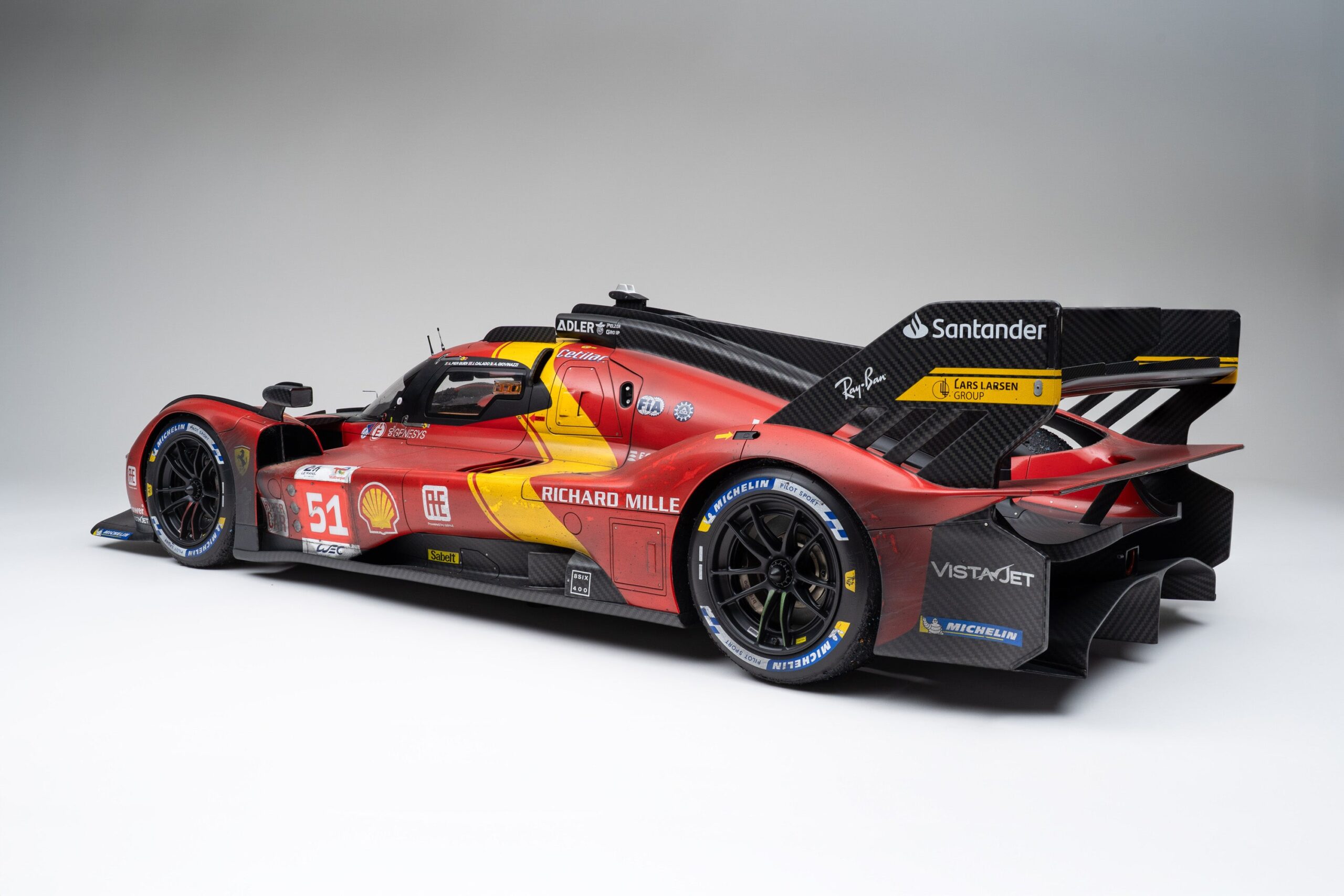 Amalgam Ferrari 499P 2023 Le Mans Winner Race Weathered - Rot | 1:5 - Imagen 13