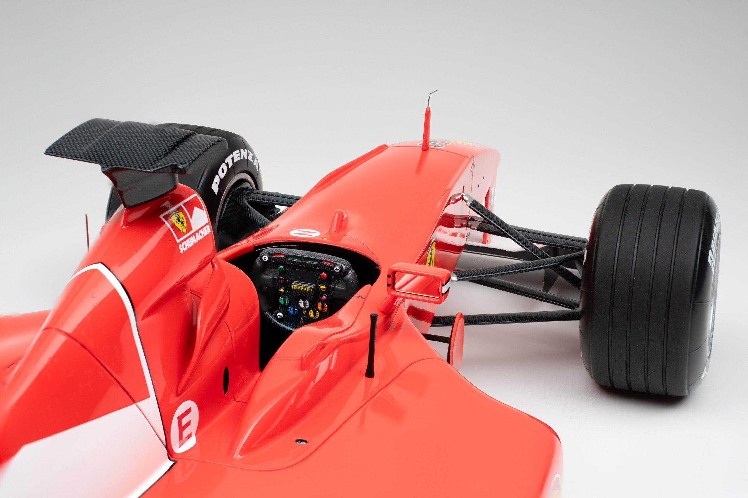 Amalgam Ferrari F1-2000 2000 European Grand Prix (Michael Schumacher) - Rot | 1:8 - 画像12