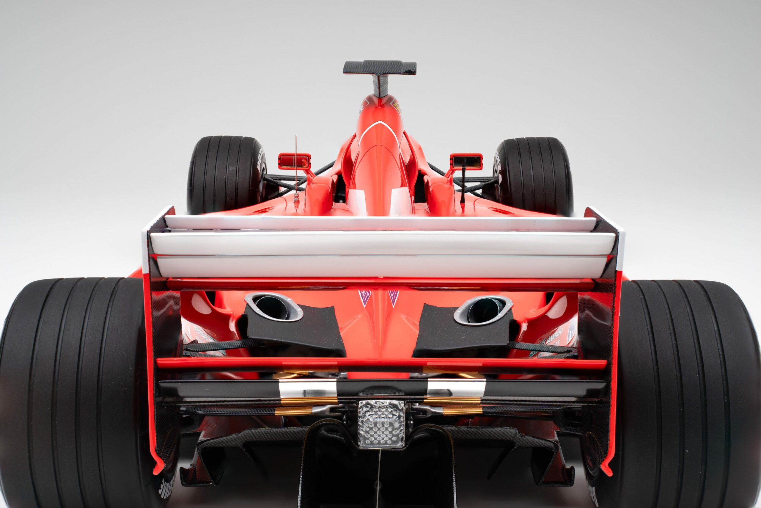 Amalgam Ferrari F1-2000 2000 European Grand Prix (Michael Schumacher) - Rot | 1:8 - 画像13