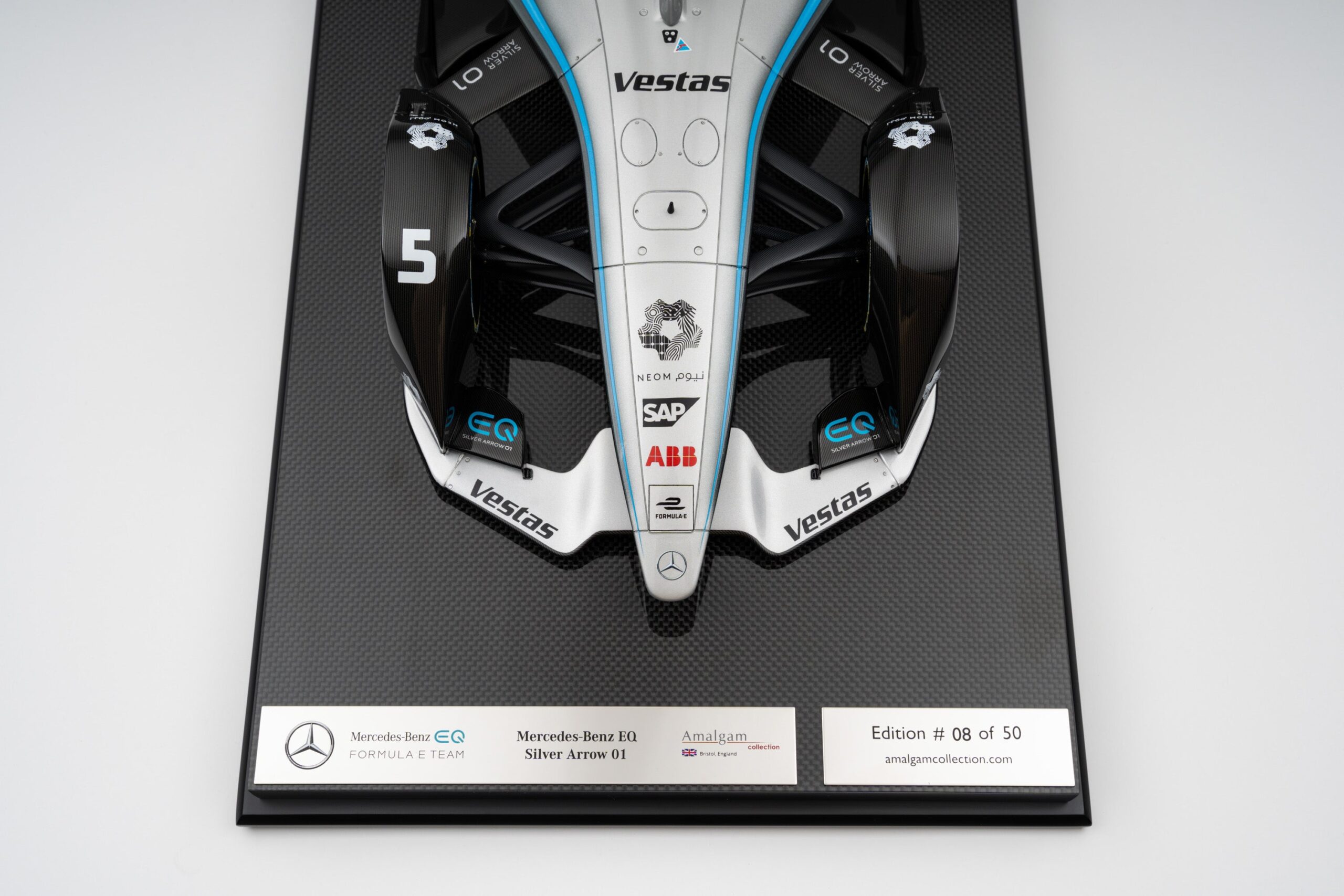 Amalgam Mercedes-Benz EQ Silver Arrow 01 Gen2 Season 6 (2019) - Silber | 1:8 - Image 8