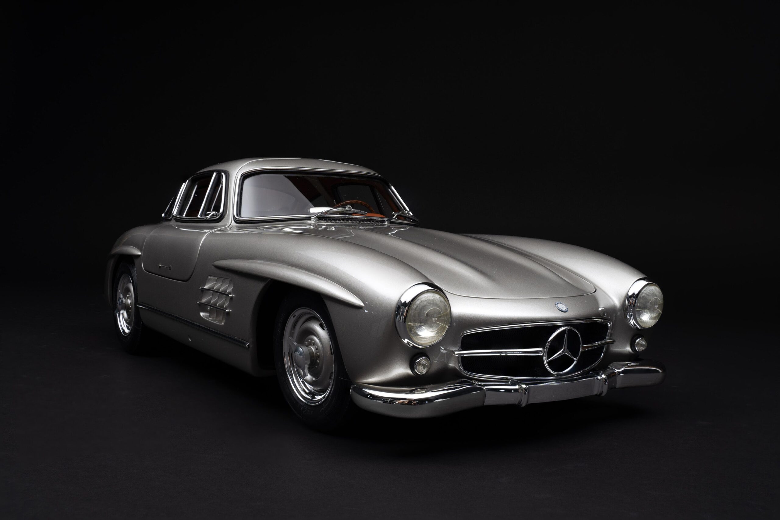 Amalgam Mercedes-Benz 300 SL Gullwing (1955) - Argent | 1:8