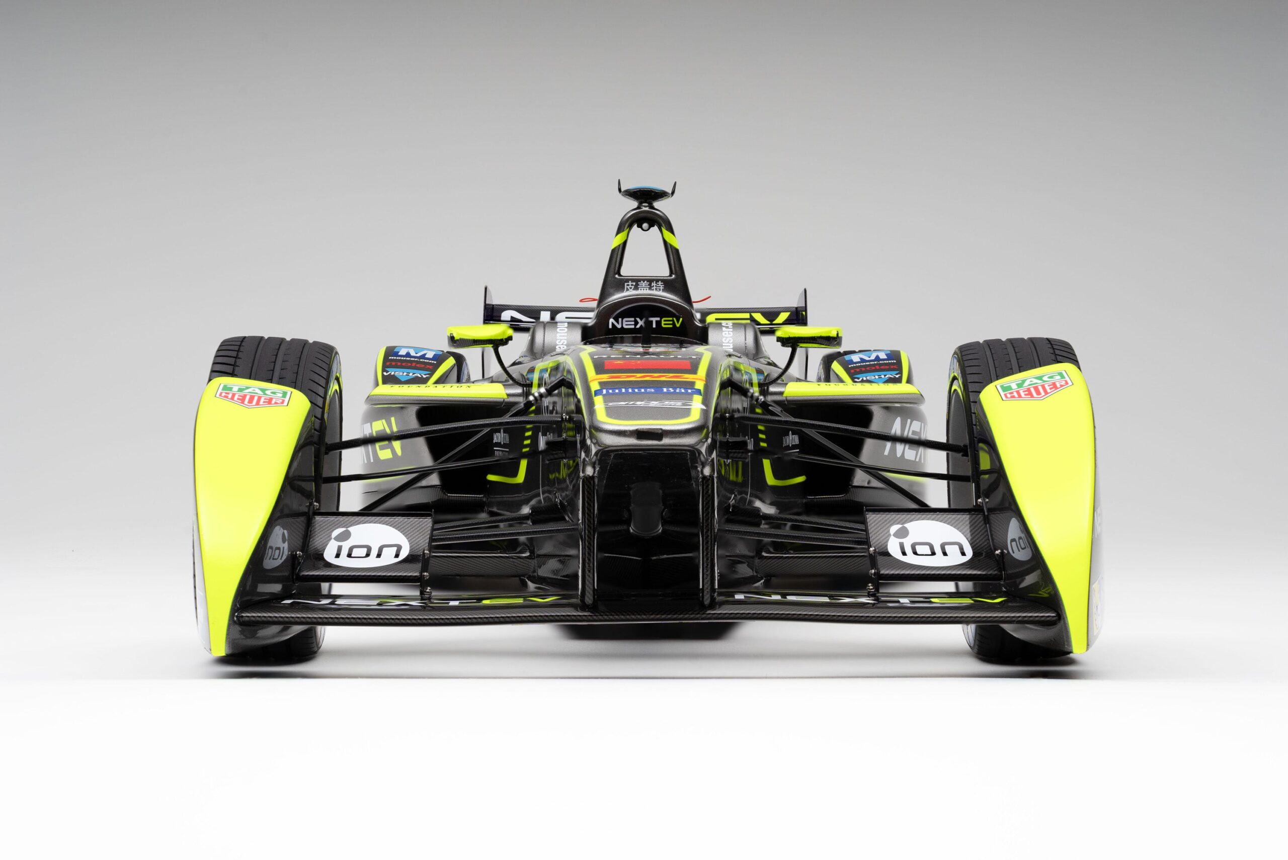 Amalgam Spark-Renault SRT_01E NEXTEV TCR - 2015 London ePrix - Piquet Jr. | 1:8 - Image 4