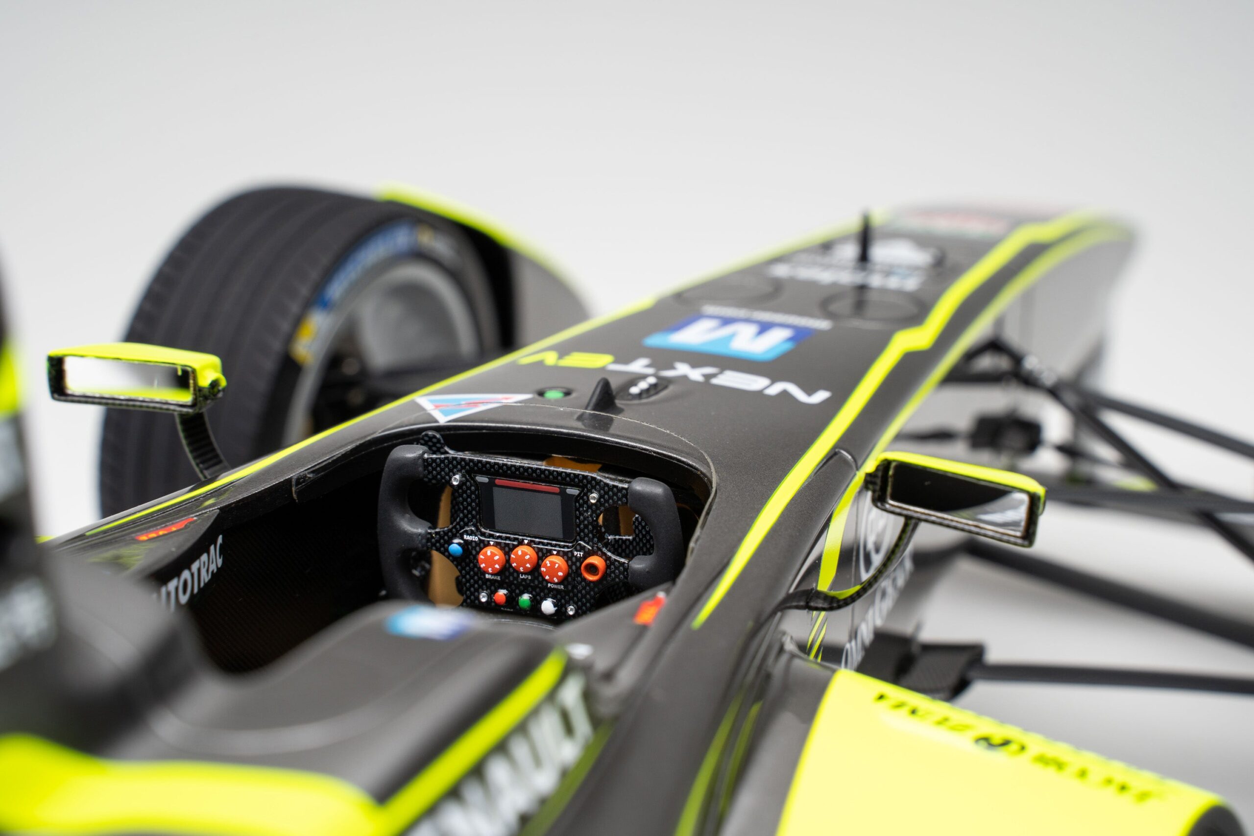 Amalgam Spark-Renault SRT_01E NEXTEV TCR - 2015 London ePrix - Piquet Jr. | 1:8 - Image 7