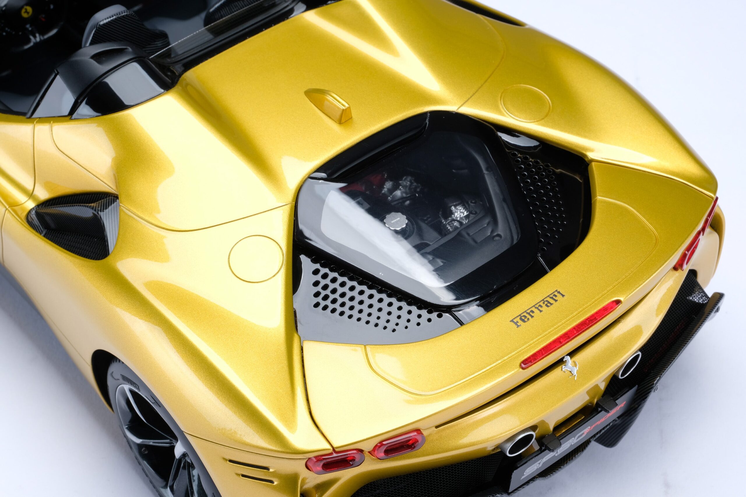 Amalgam Ferrari SF90 Spider | 1:12 - Image 12