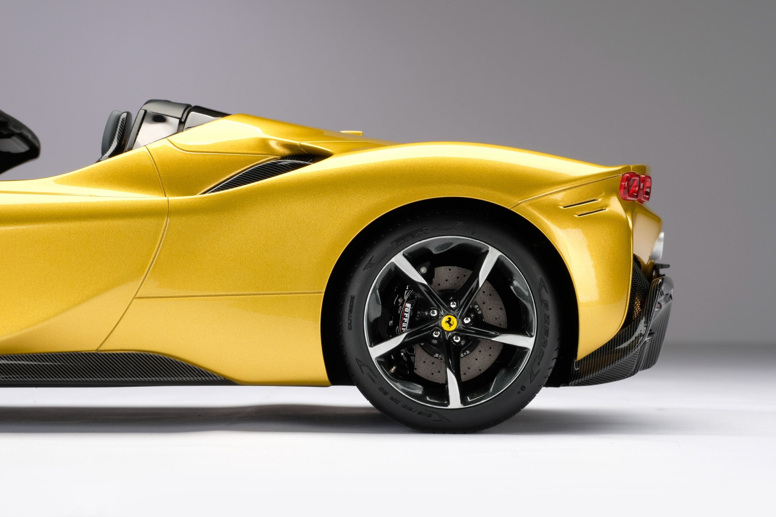 Amalgam Ferrari SF90 Spider | 1:12 - Image 10