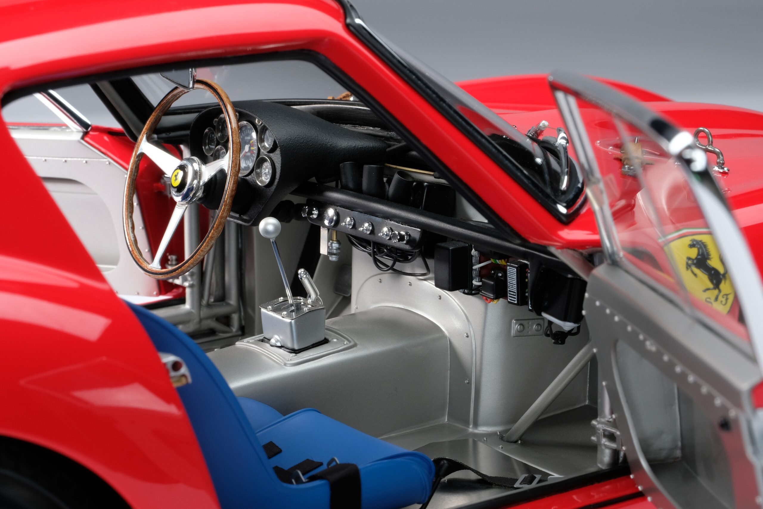Amalgam Ferrari 250 GTO Road Specification (1962) - Rot | 1:8 - 画像17