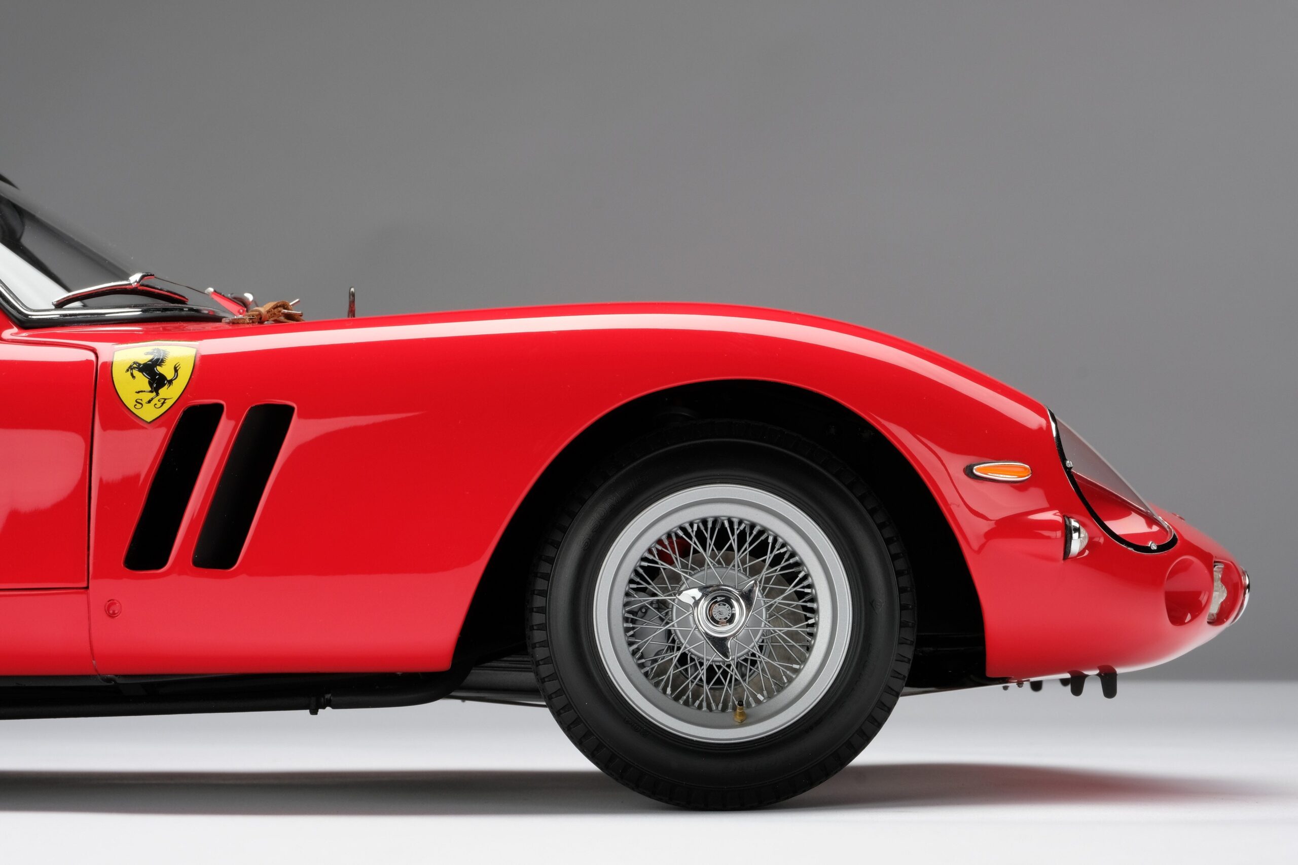 Amalgam Ferrari 250 GTO Road Specification (1962) - Rot | 1:8 - 画像19
