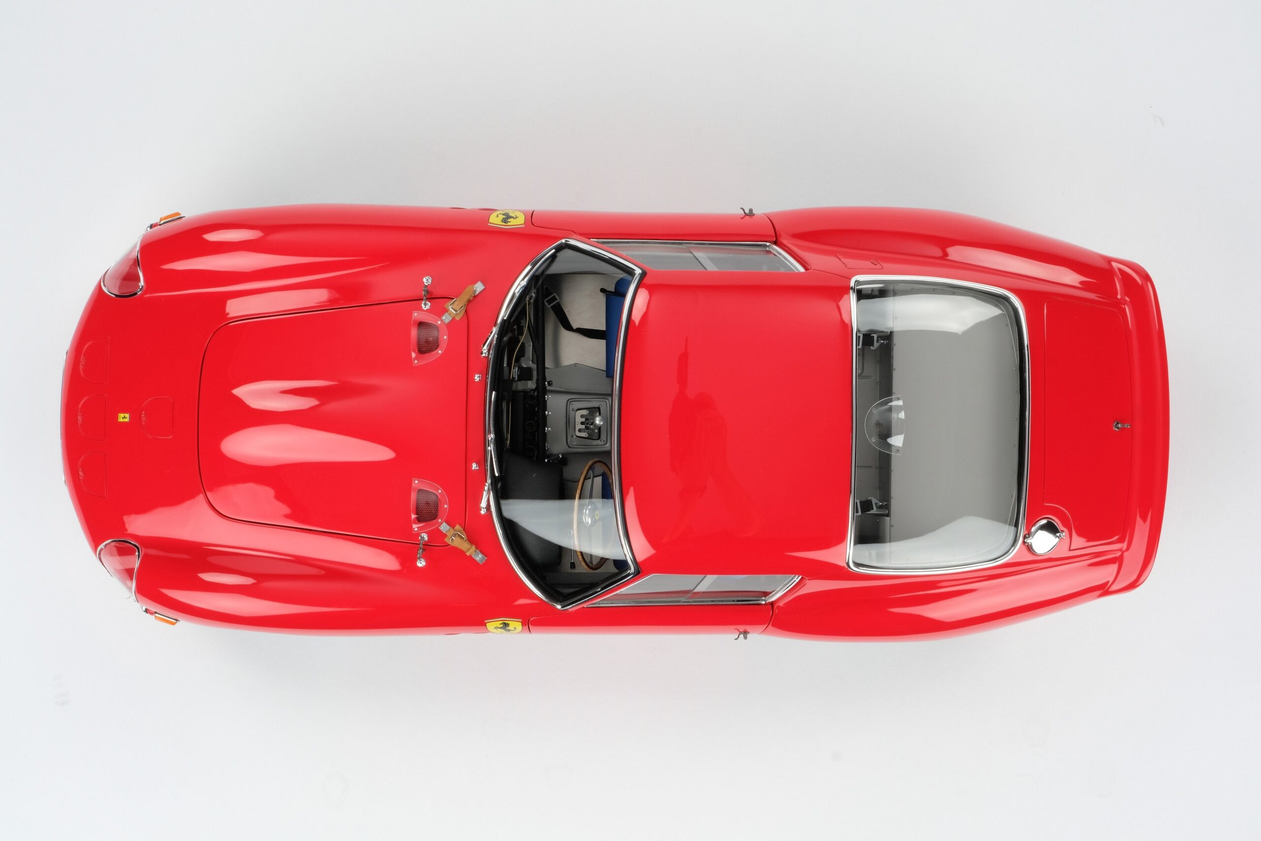 Amalgam Ferrari 250 GTO Road Specification (1962) - Rot | 1:8 - 画像20