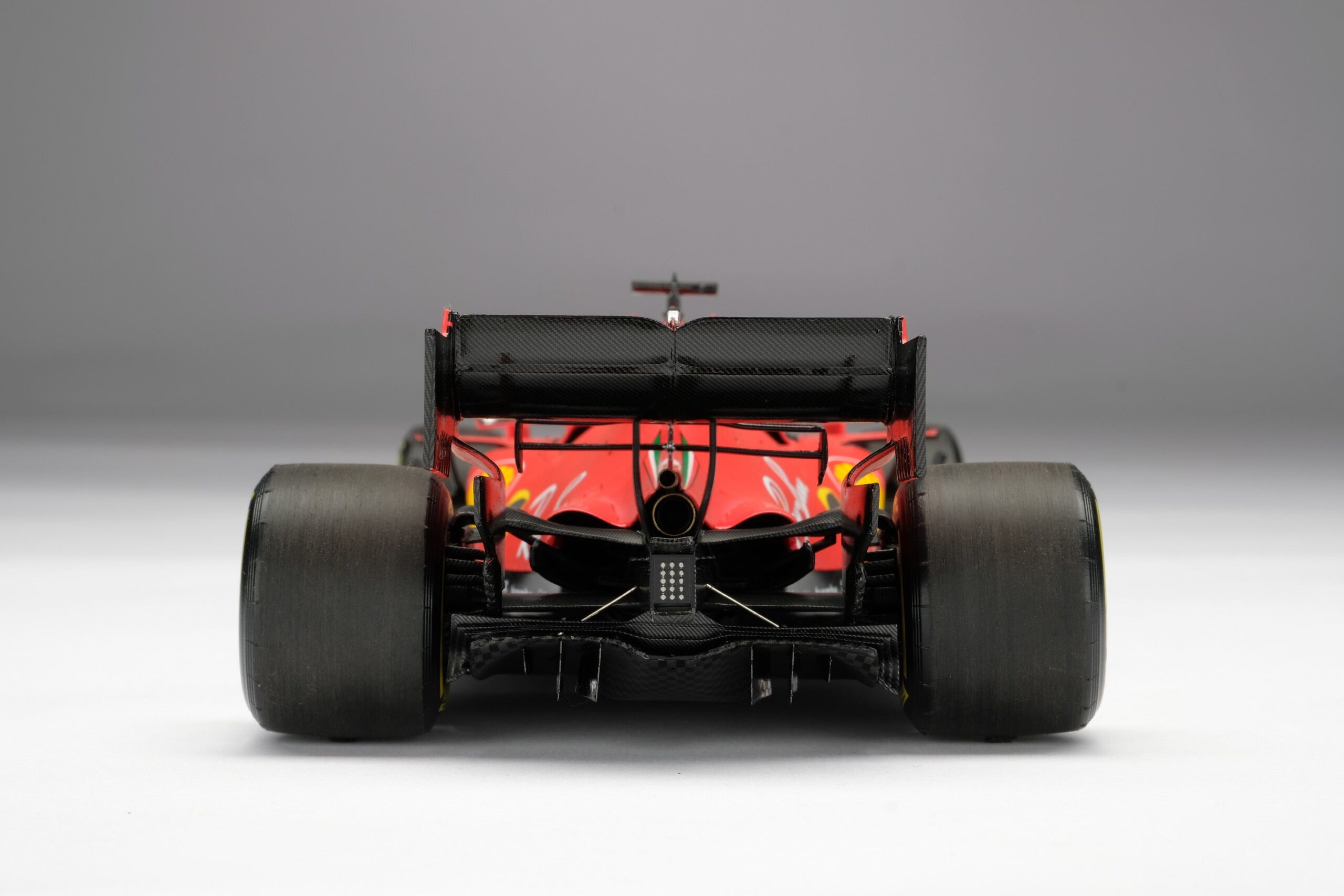 Amalgam Ferrari SF1000 2020 Formel 1 Saison - Rot | 1:18 - Image 26