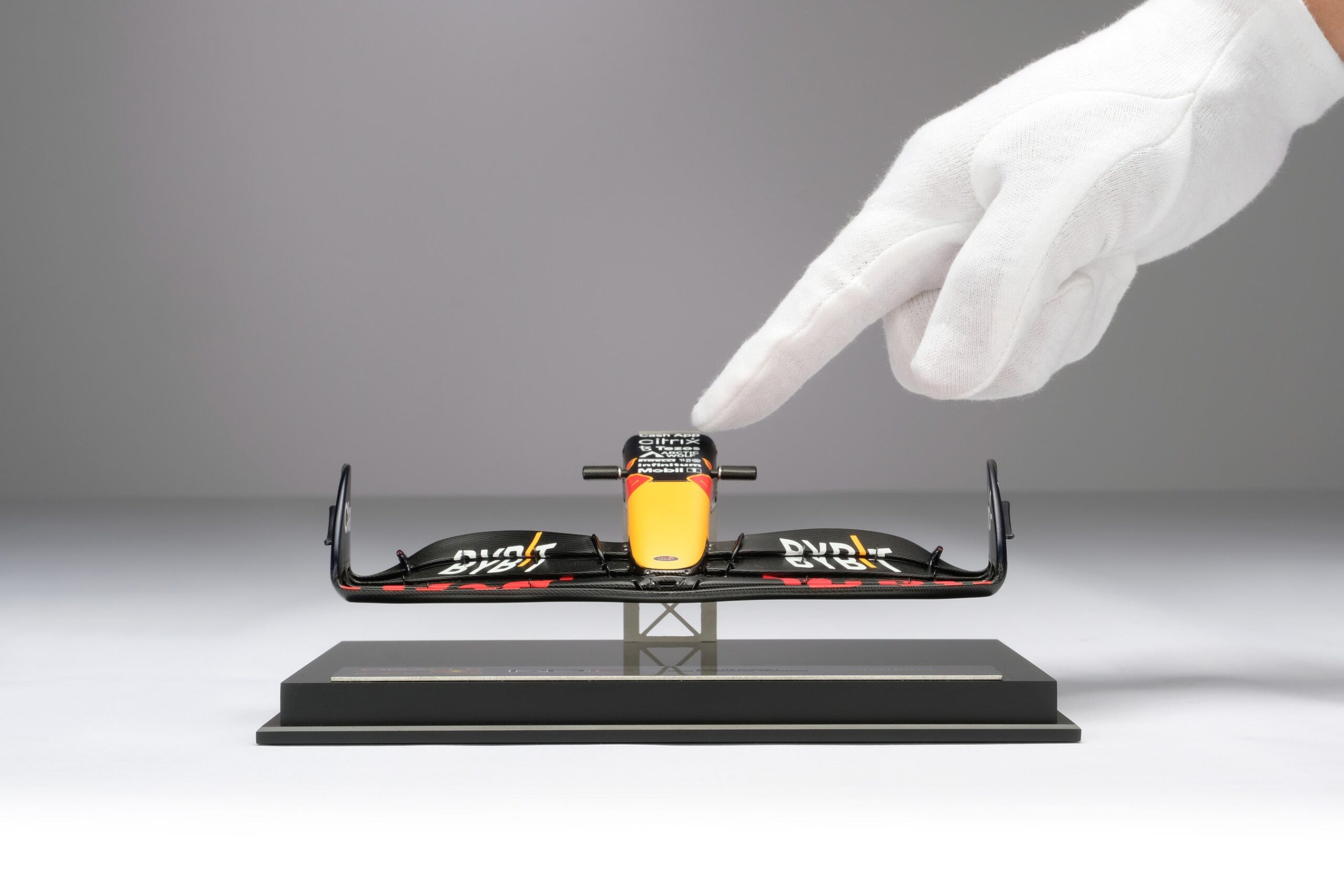 Amalgam Red Bull Racing RB18 Nosecone 2022 | 1:12 - Image 9